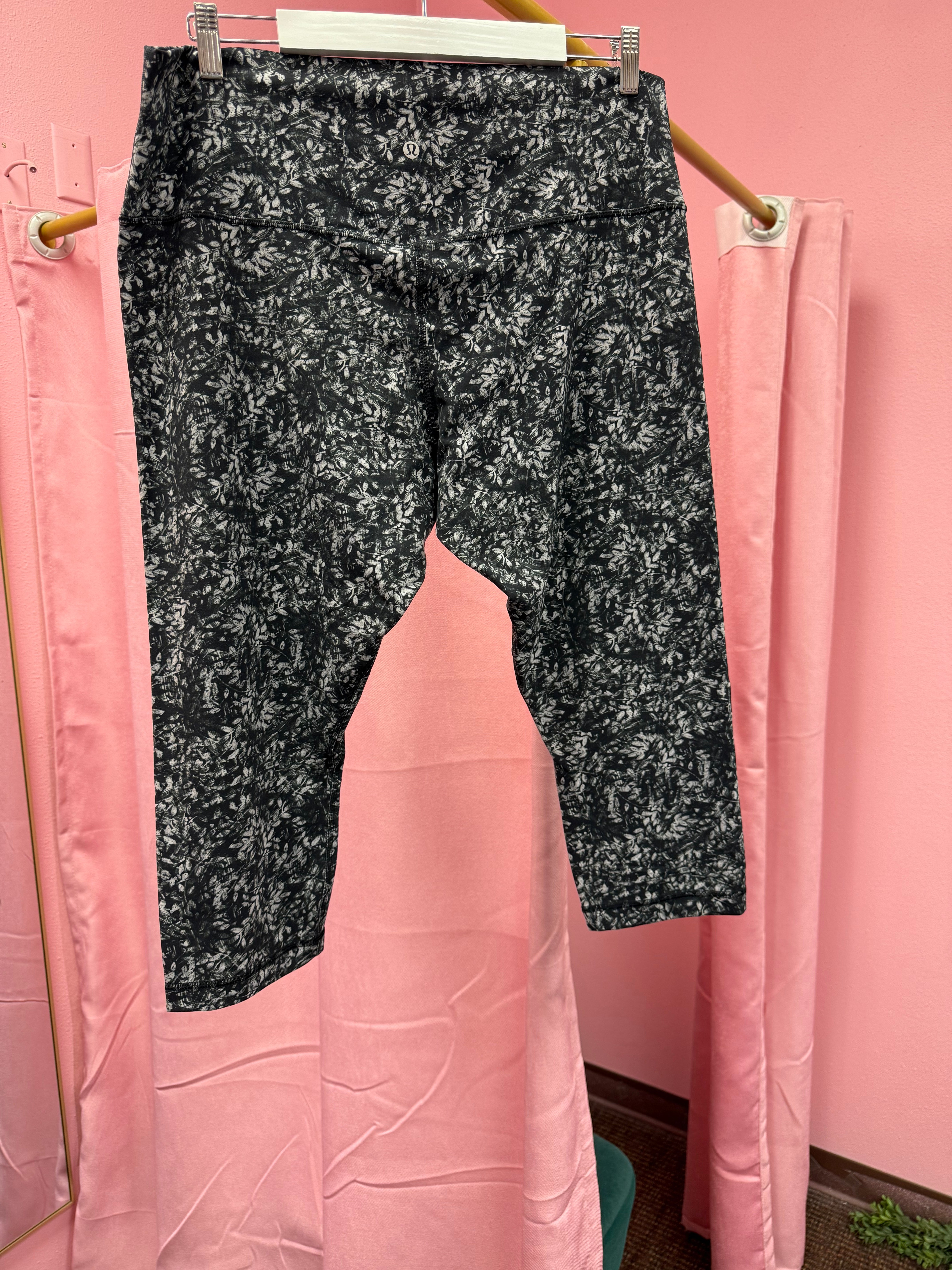 Lululemon Align High Rise Crop Blossom Overlay Starlight Size 18