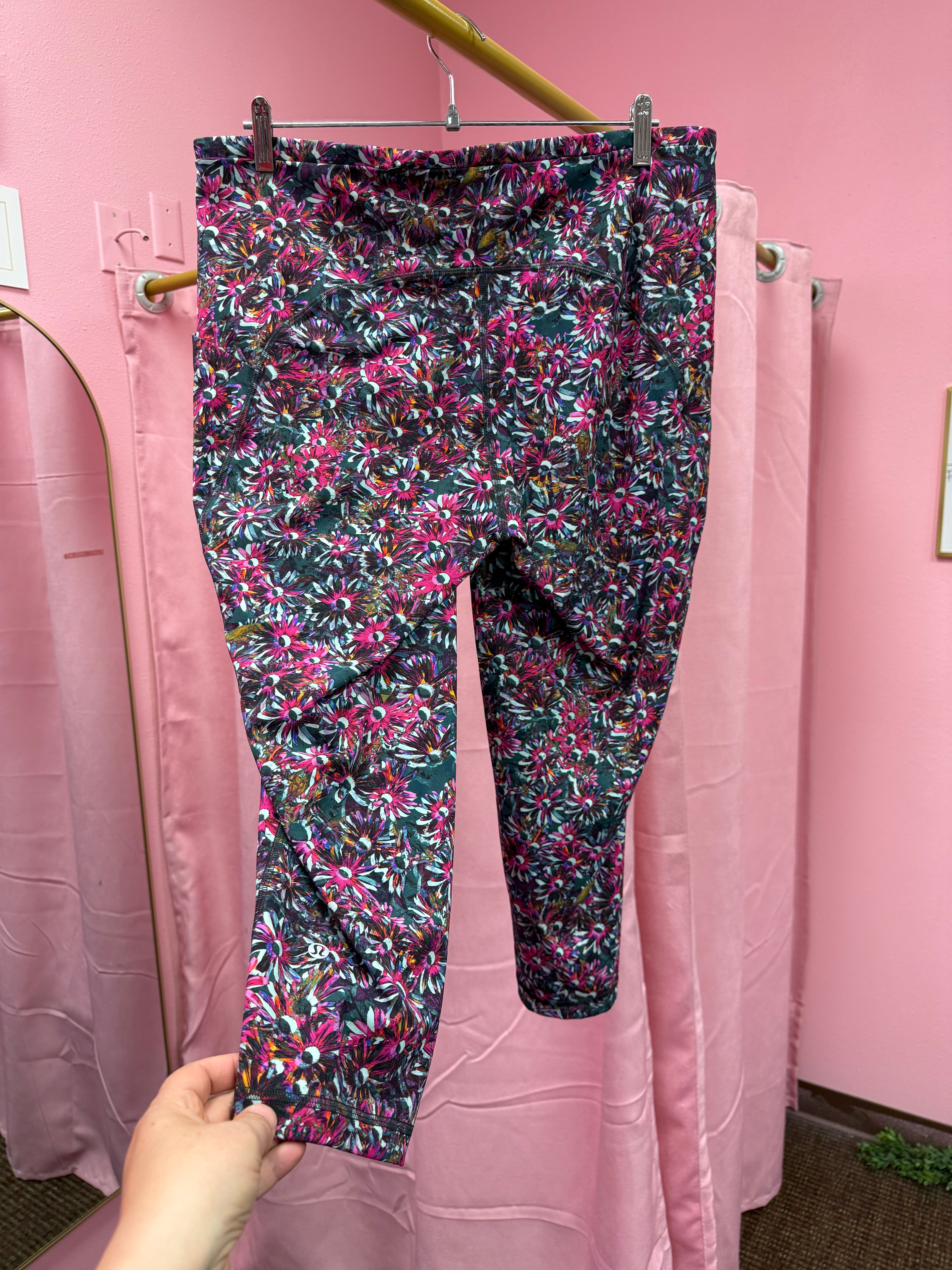 Lululemon Swift Speed High Rise Crop Size 16