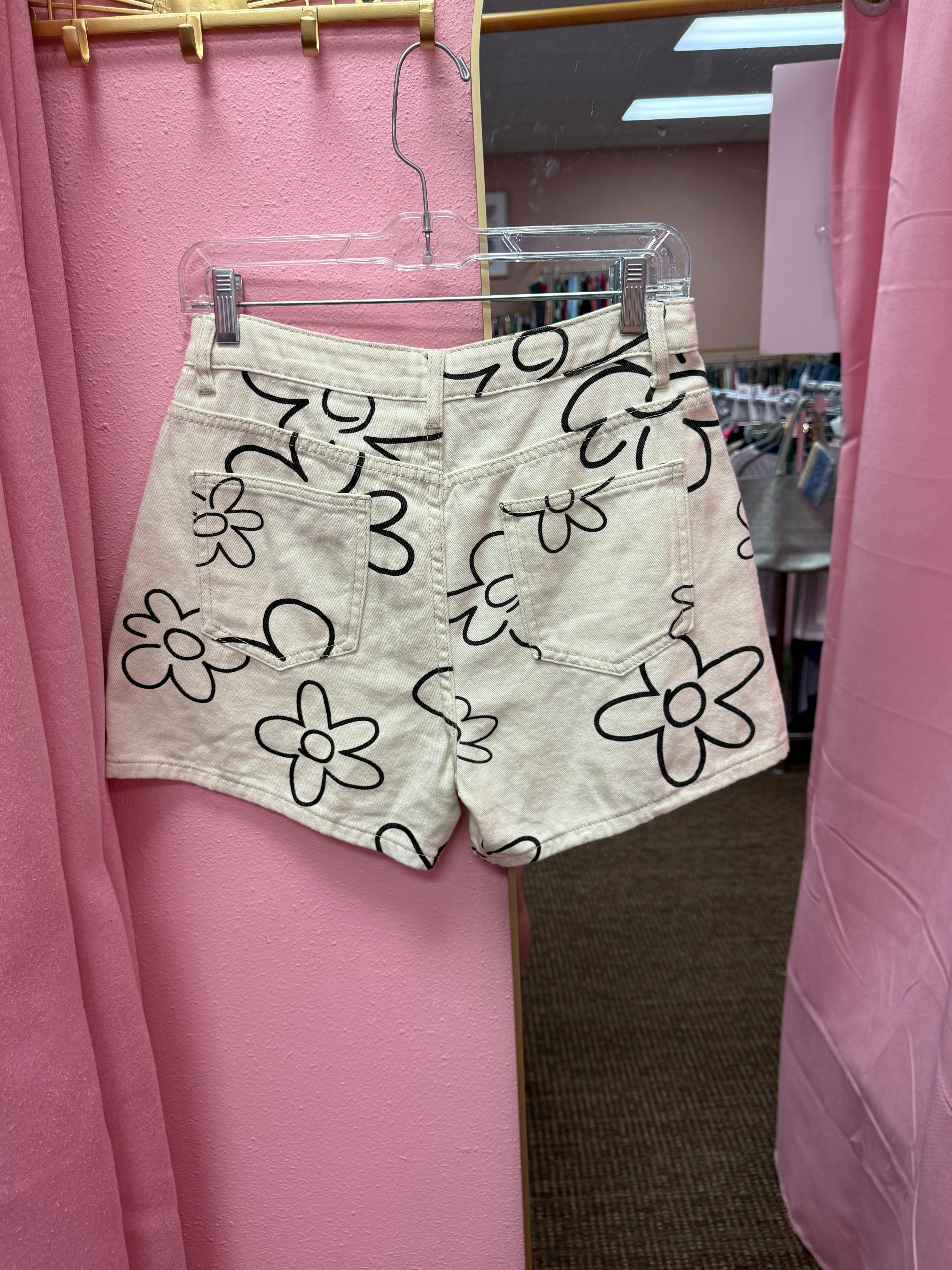 Bailey Rose Shorts Medium NWT