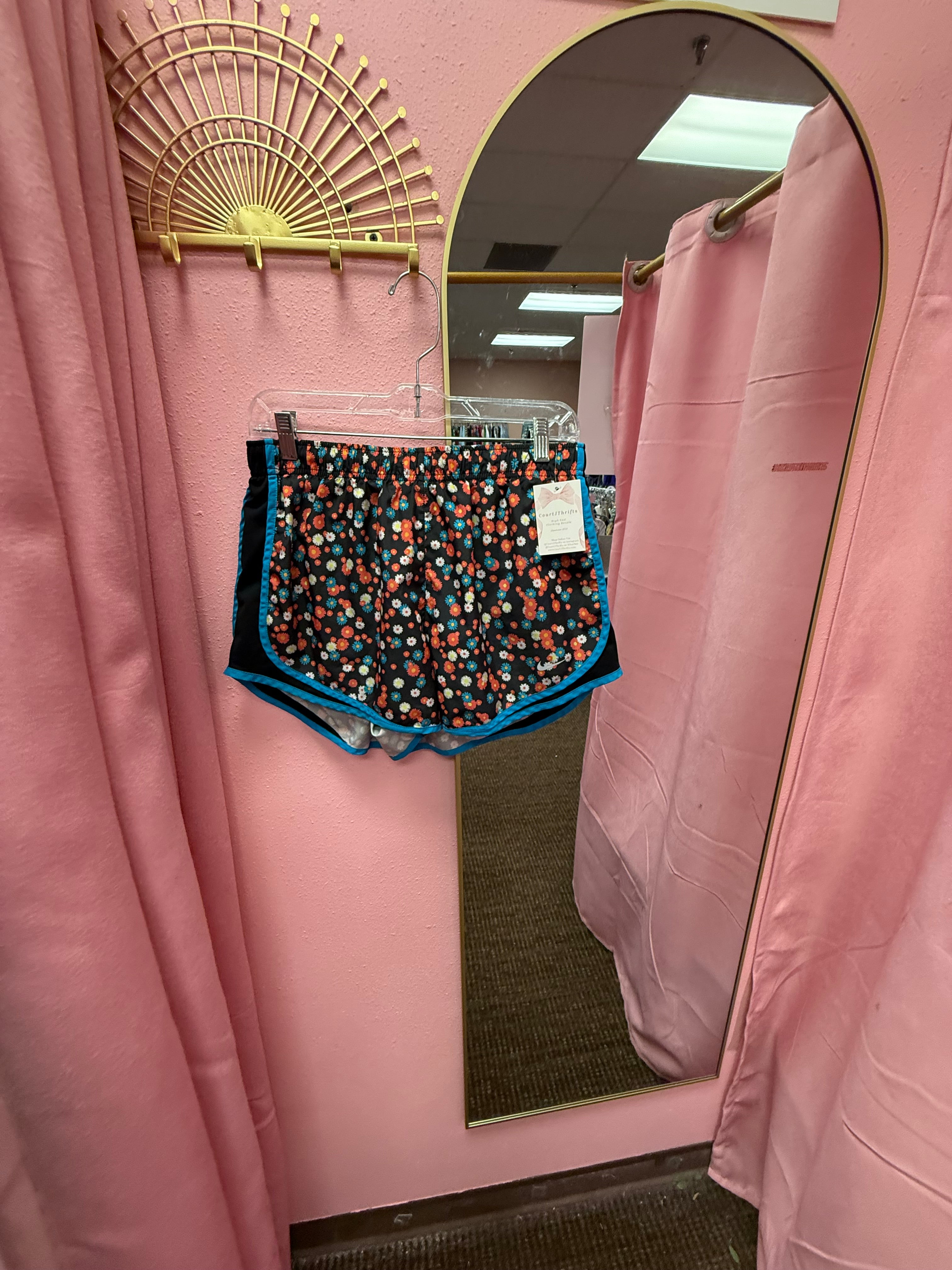 Nike Athletic Shorts Large