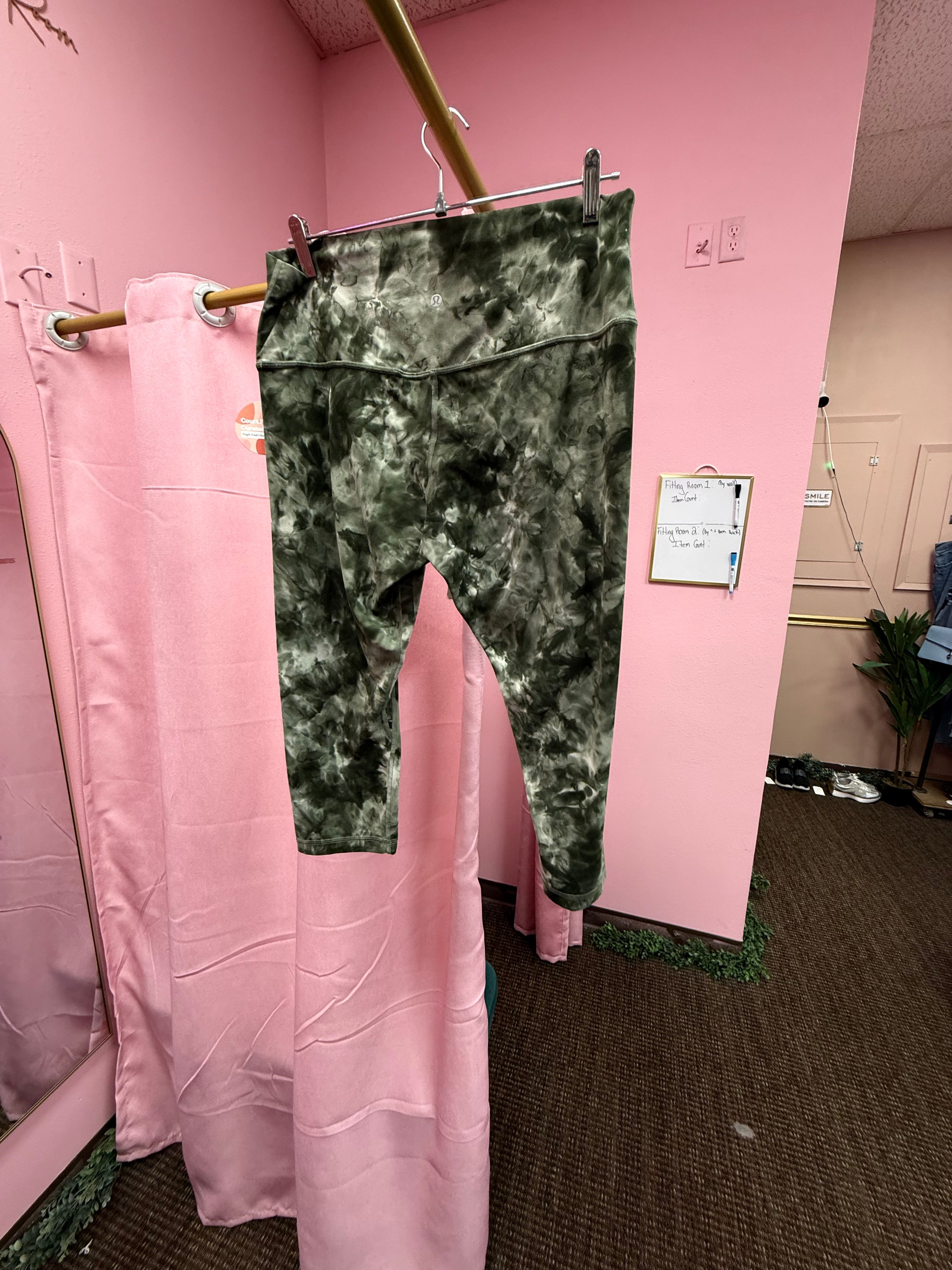 Lululemon Align Crop size 16