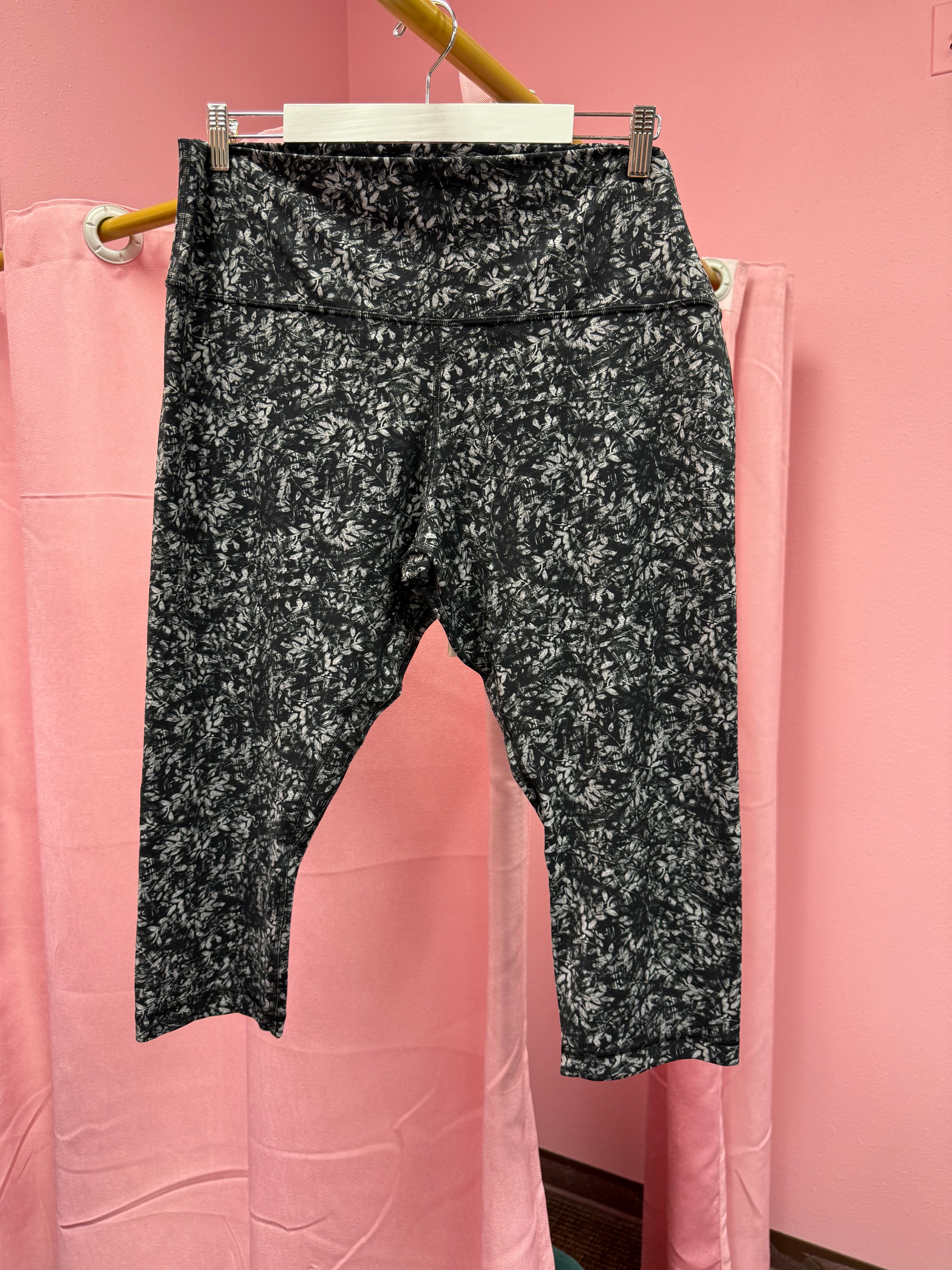 Lululemon Align High Rise Crop Blossom Overlay Starlight Size 18