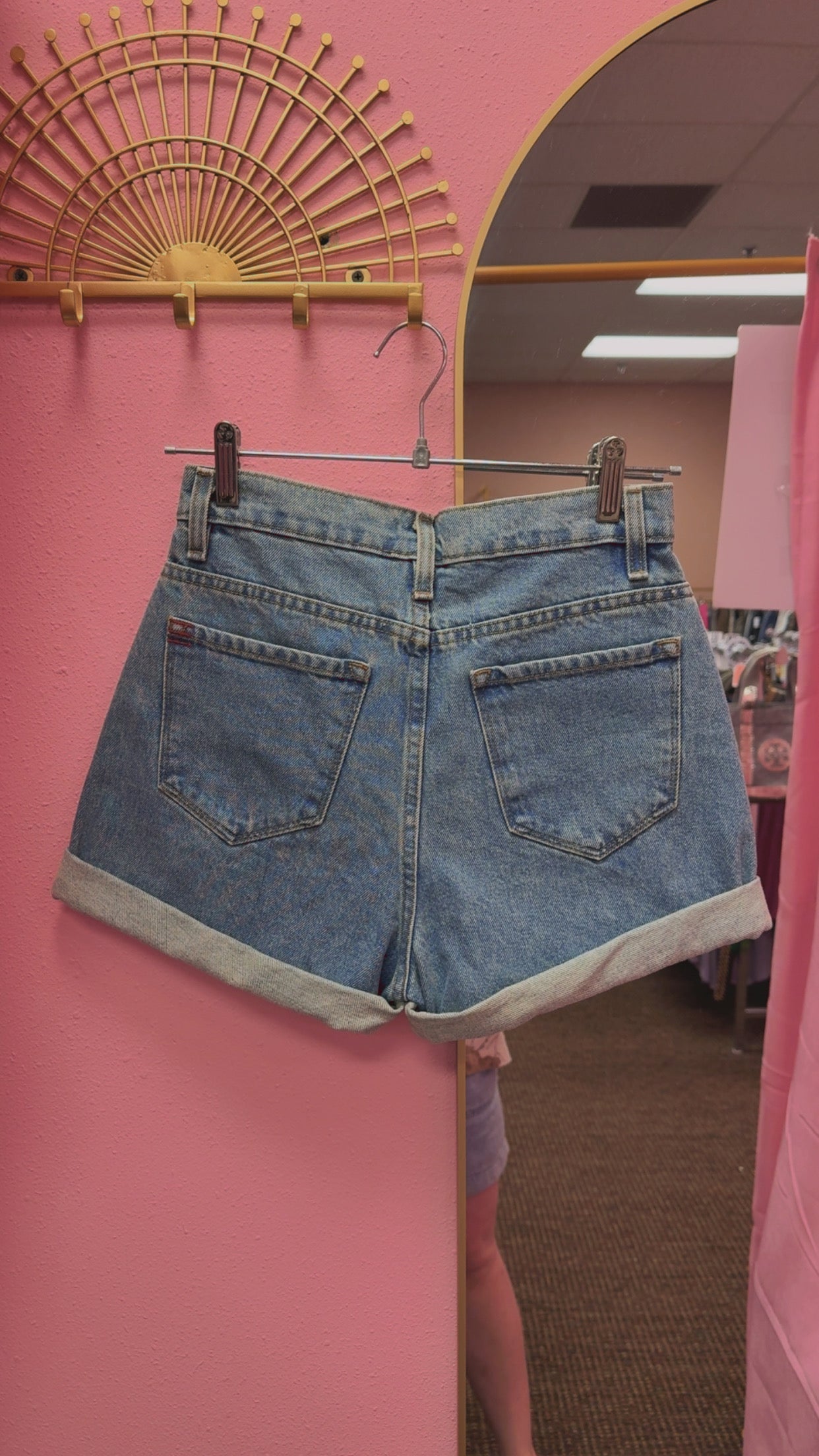 BDG Urban Outfitters Mom Shorts Size 26