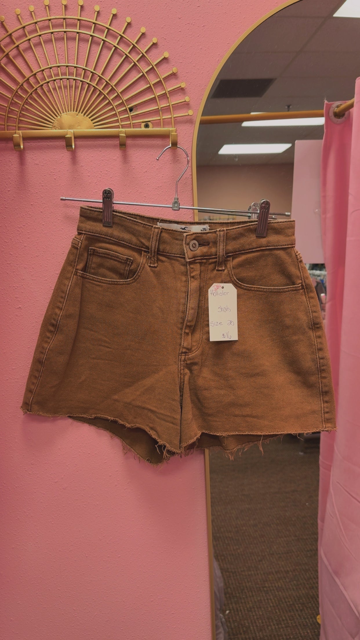 Hollister Curvy Ultra High Rise Mom Shorts “3 Size 25