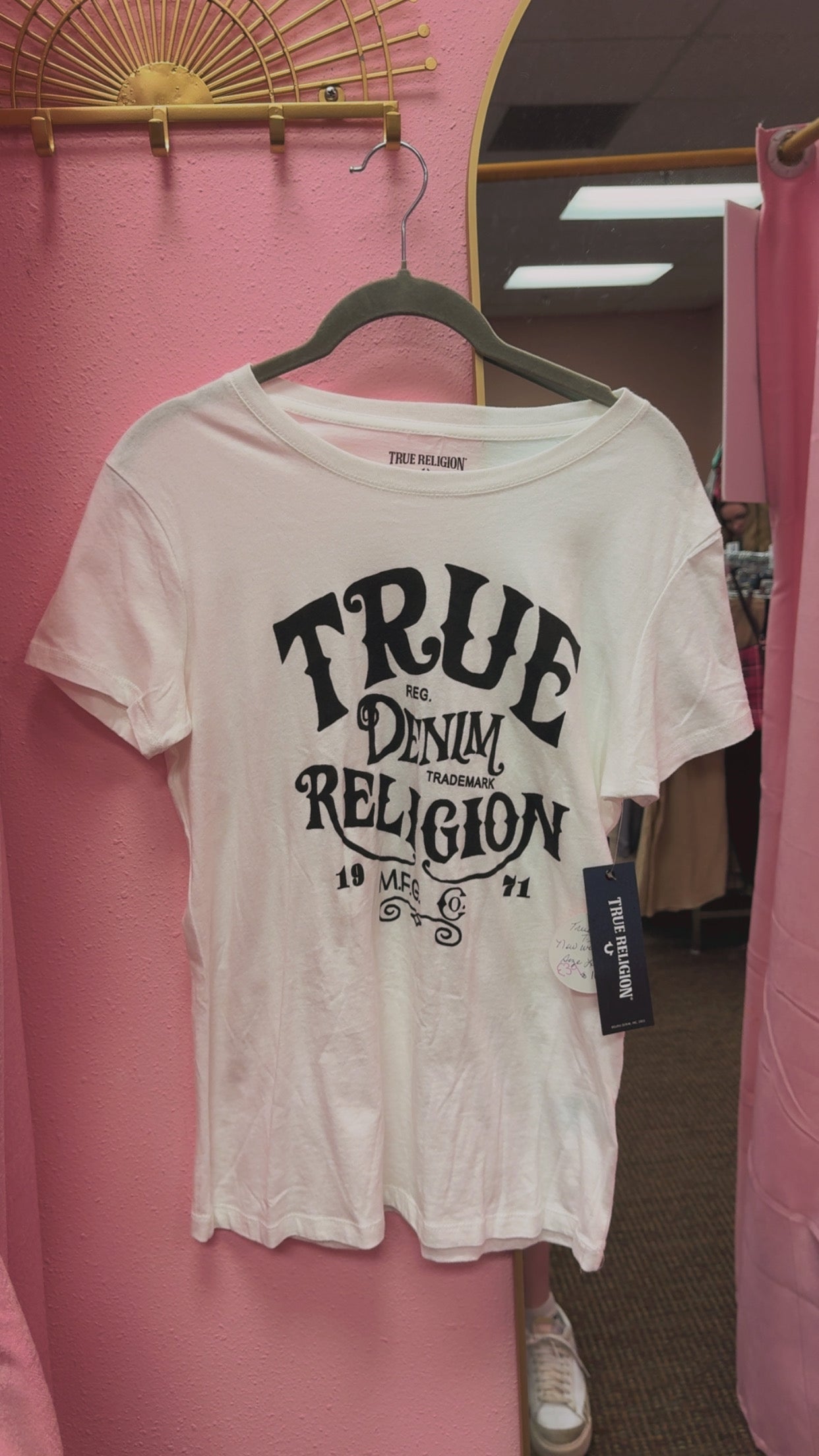 True Religion NWT Graphic Tee Size Large