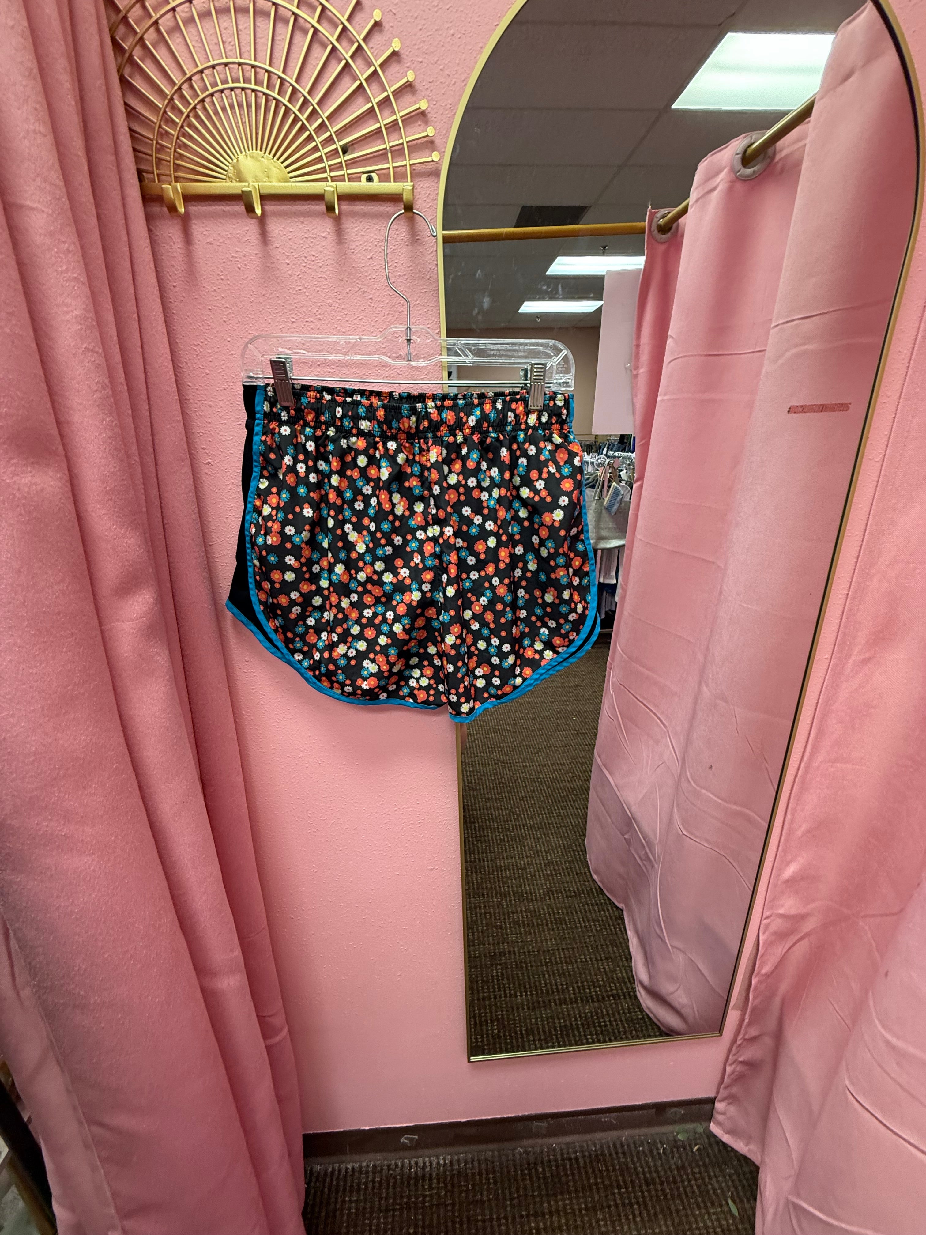 Nike Athletic Shorts Large