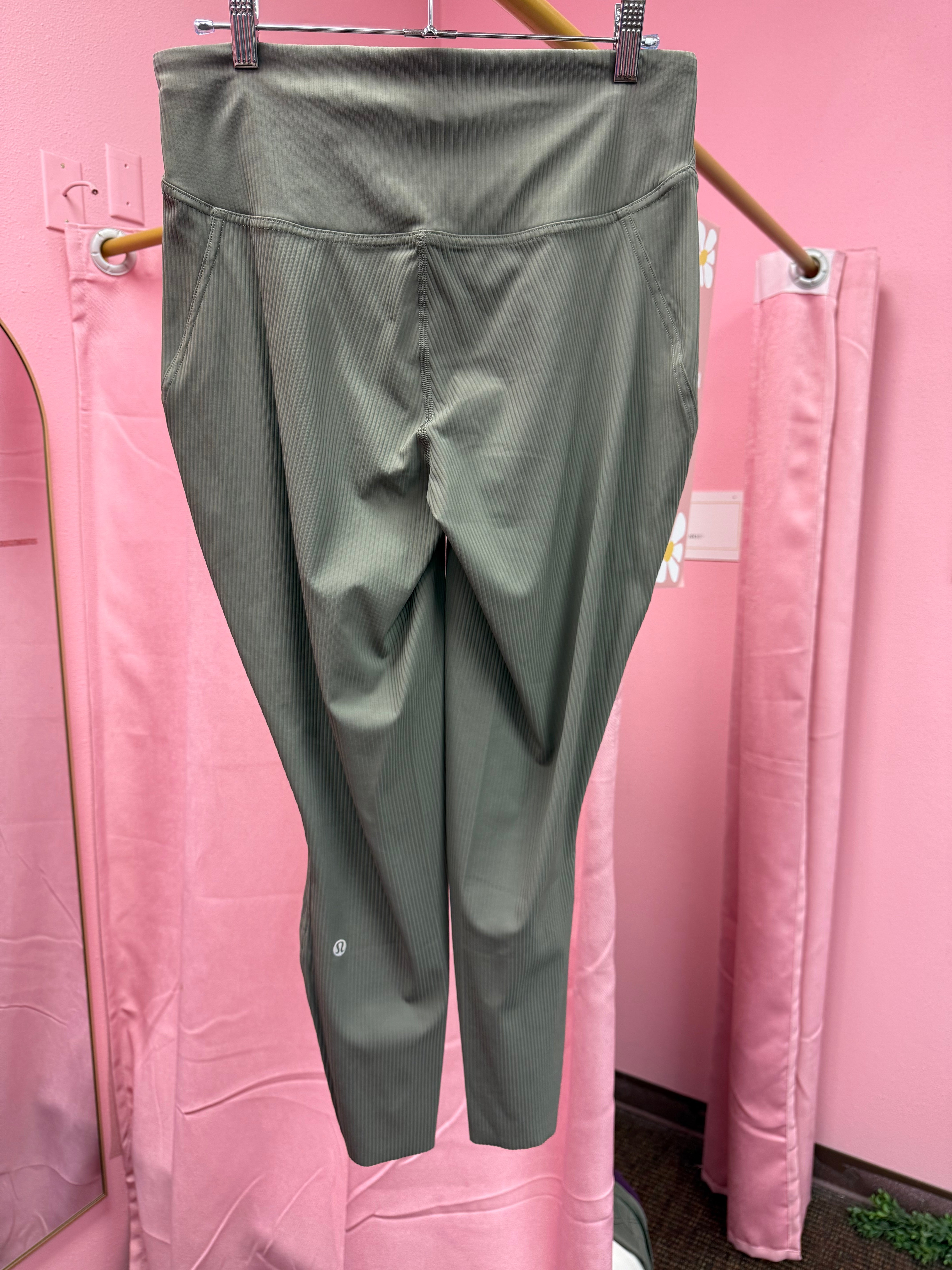 Lululemon Ribbed Align Pants 25” Size 14