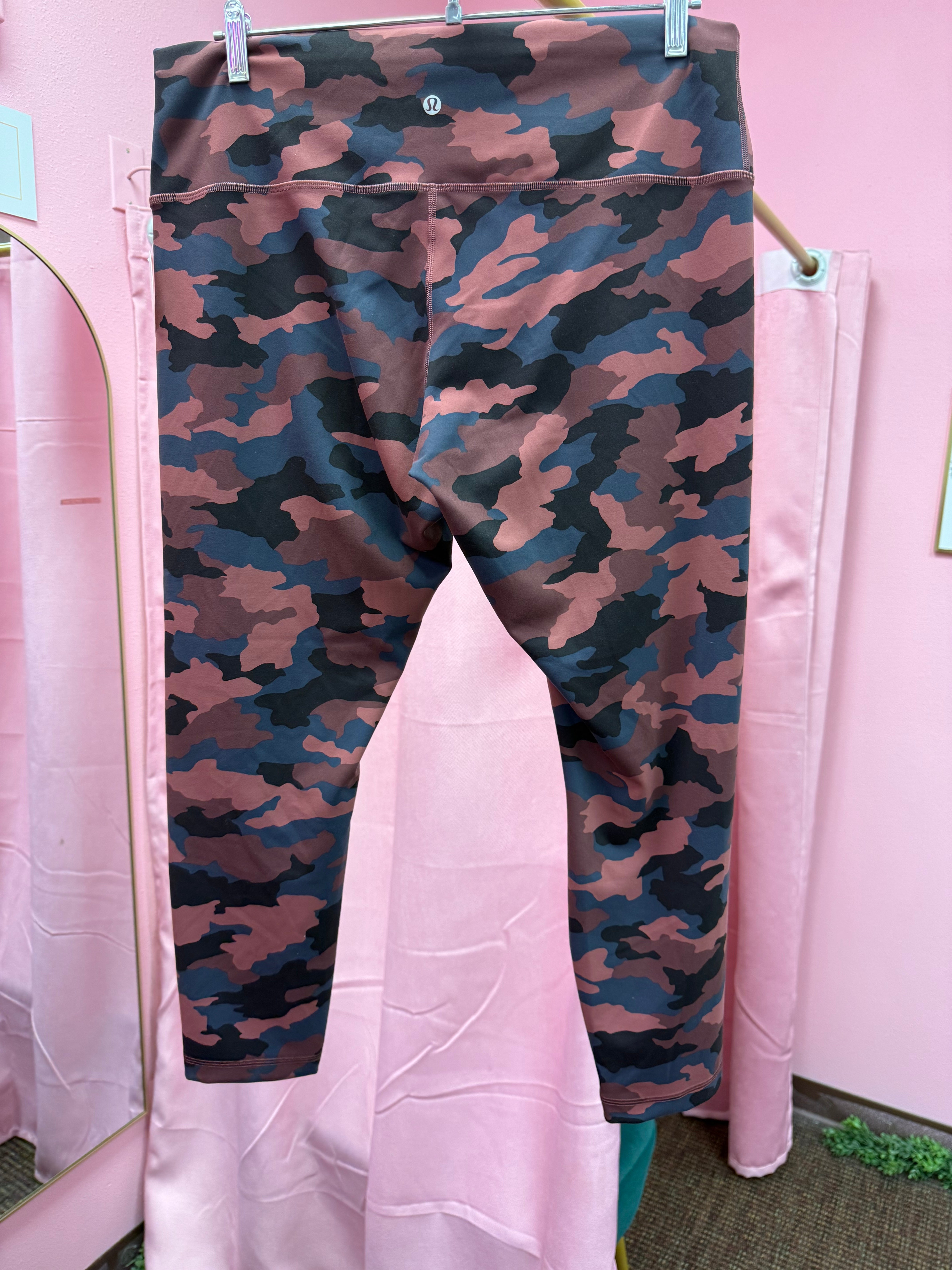 Lululemon Wunder Train High Rise Tight Size 16