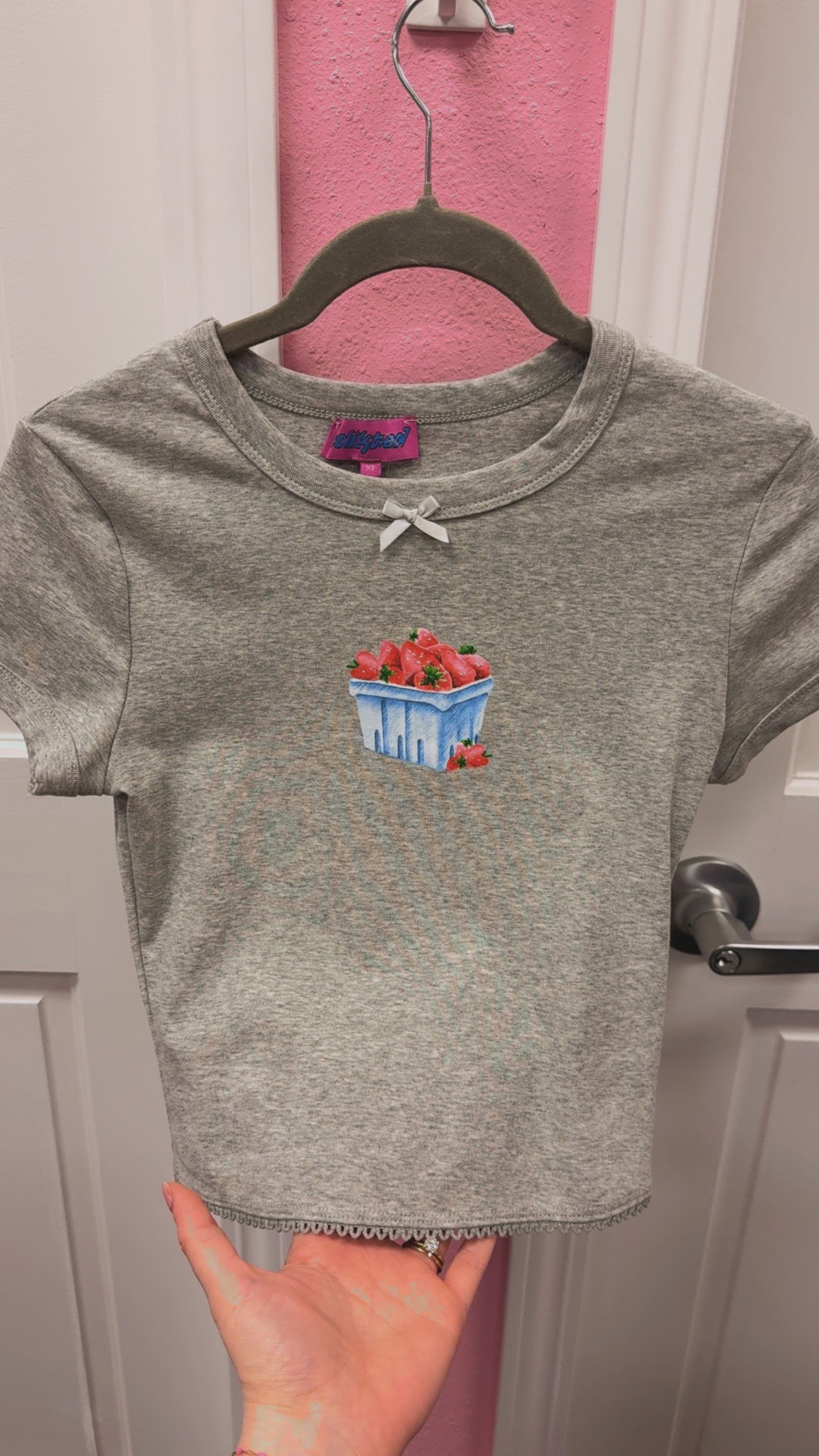 Edikted Strawberry Tee Size XS