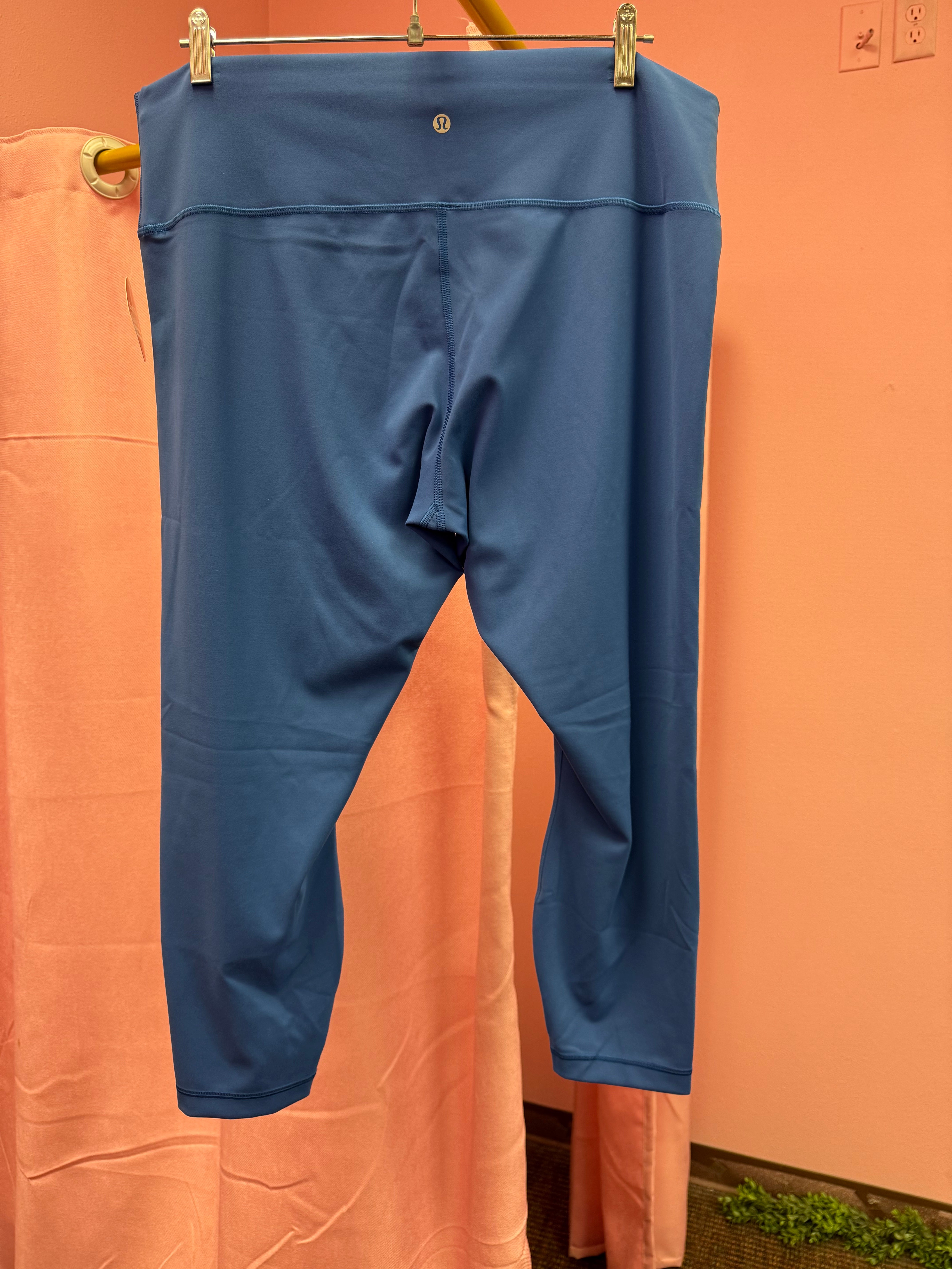 Lululemon Wunder Train High Rise Tight Size 20