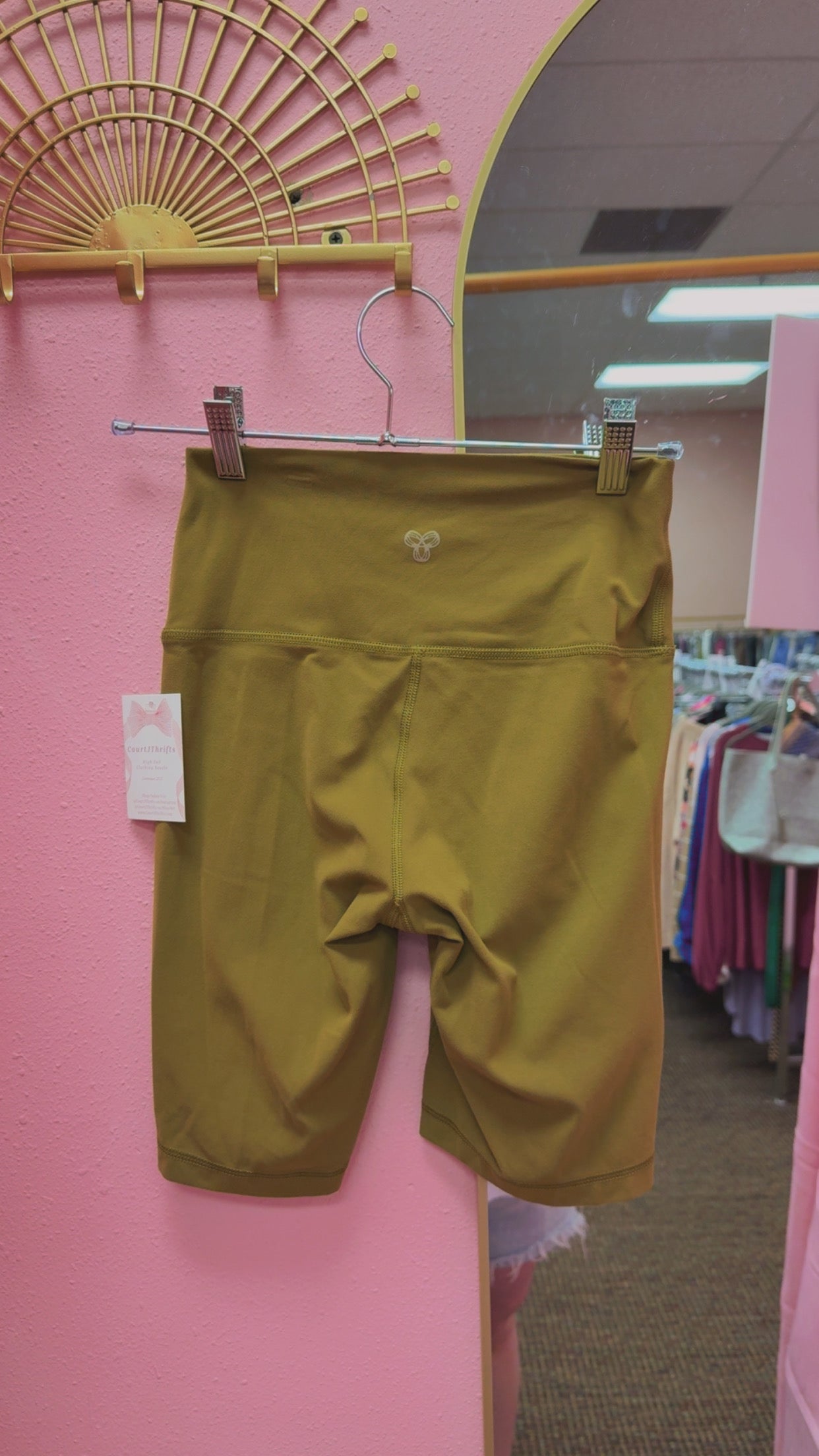 Aritzia Tna Biker Shorts Size Small