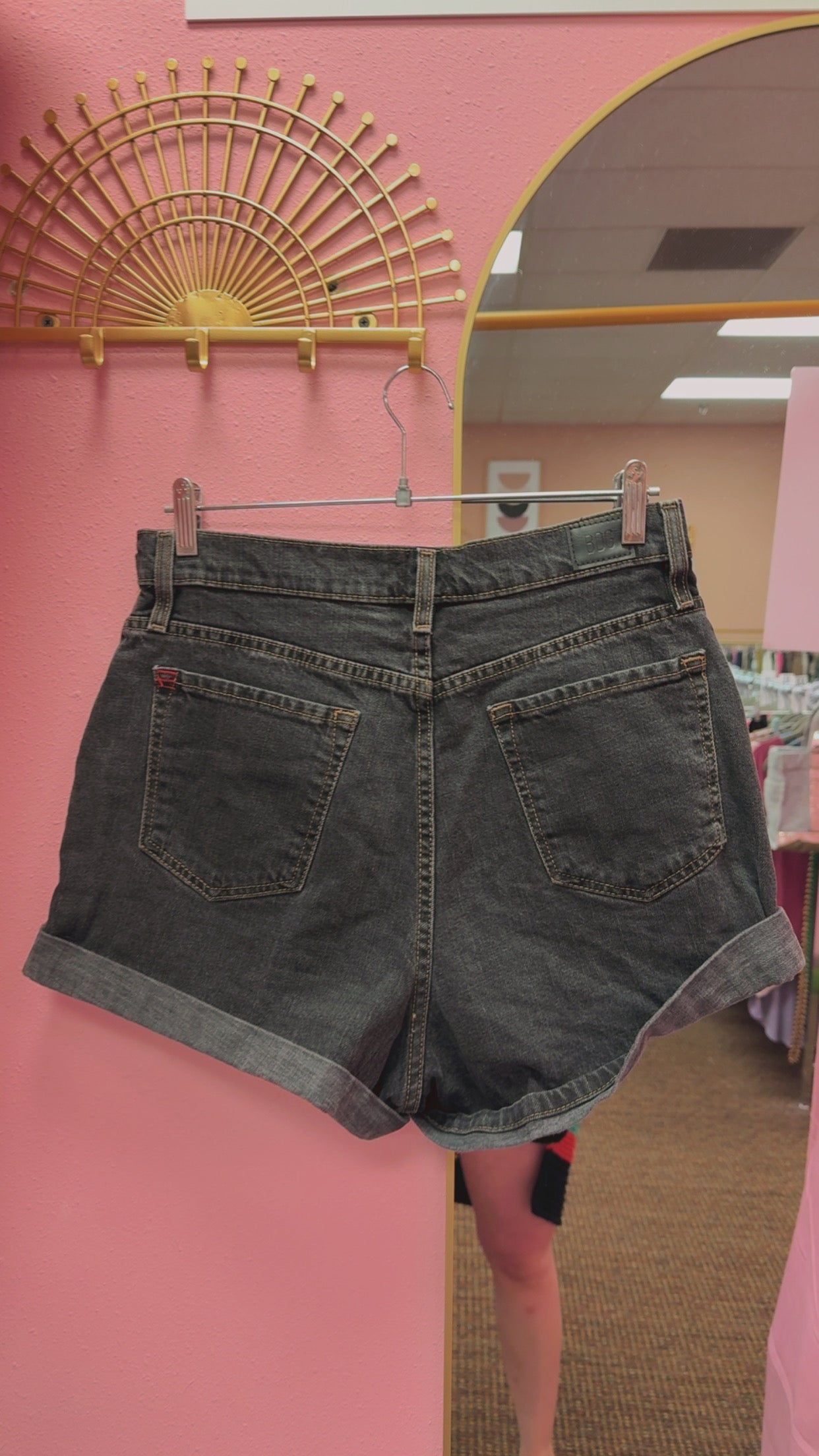 Urban Outfitters BDG Mom Shorts Size 12/31