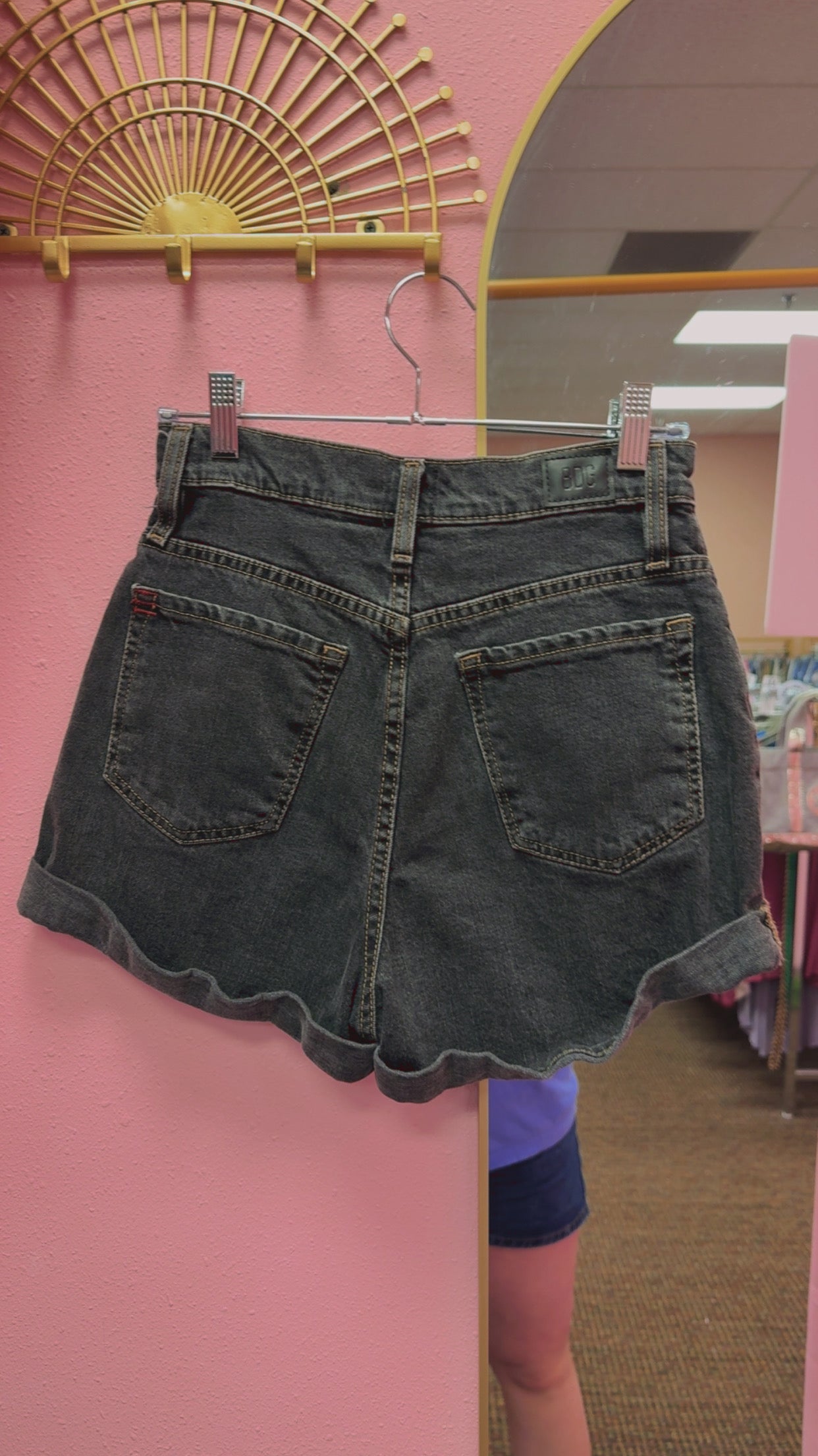 Urban Outfitters BDG Mom Shorts Size 27