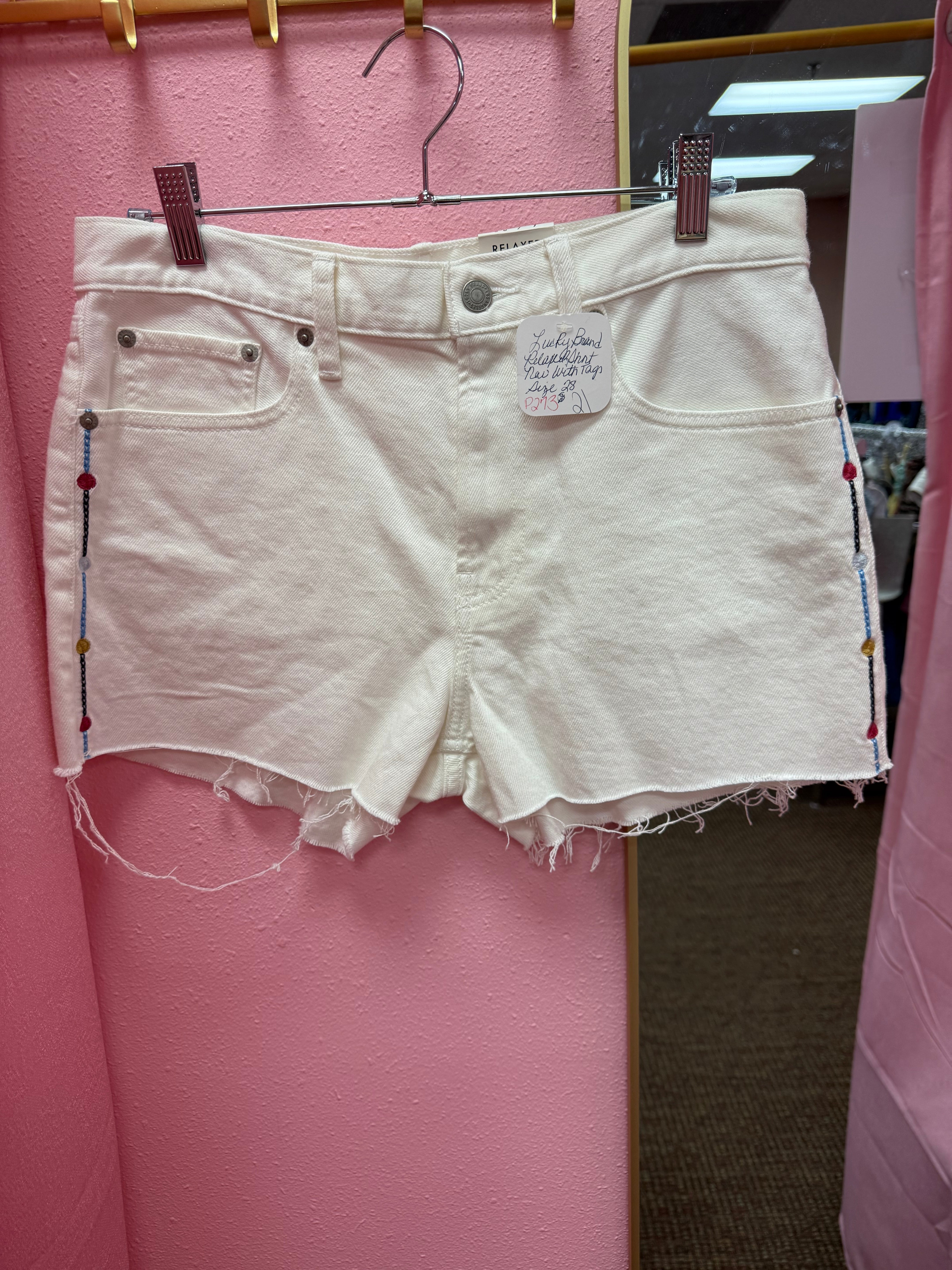 Lucky Brand Relaxed Short Size 28 NWT