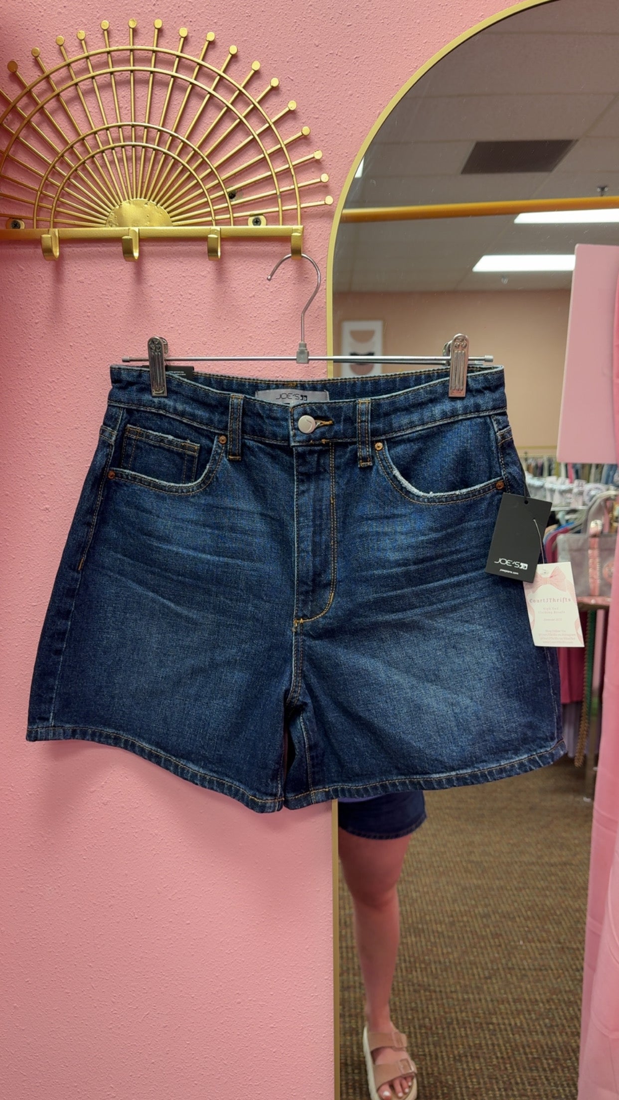 Joe’s B NEW WITH TAGS “Vintage Short” Size 27
