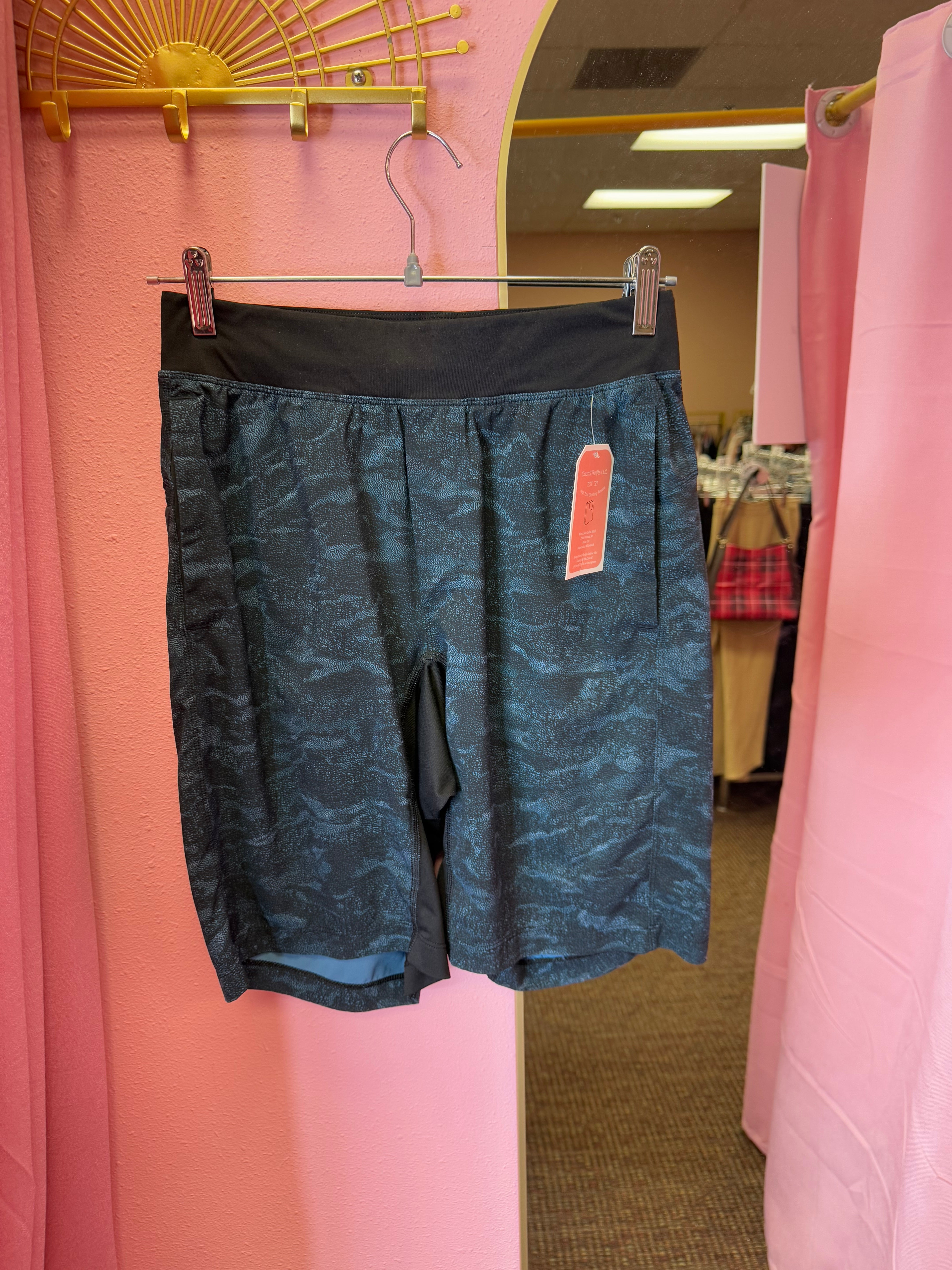 Men’s Lululemon Shorts Size Small