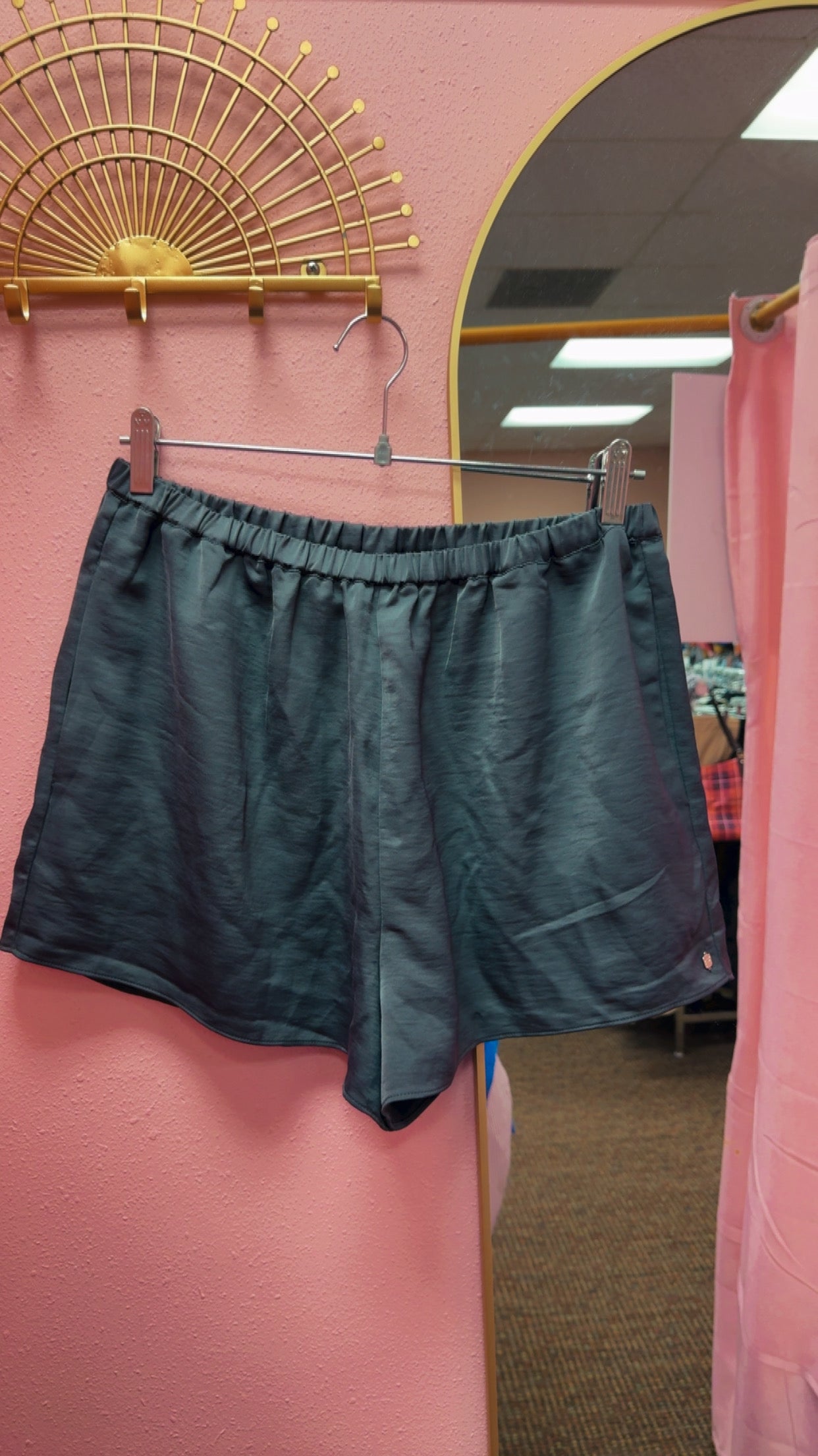 Fabletics Shorts Size XL