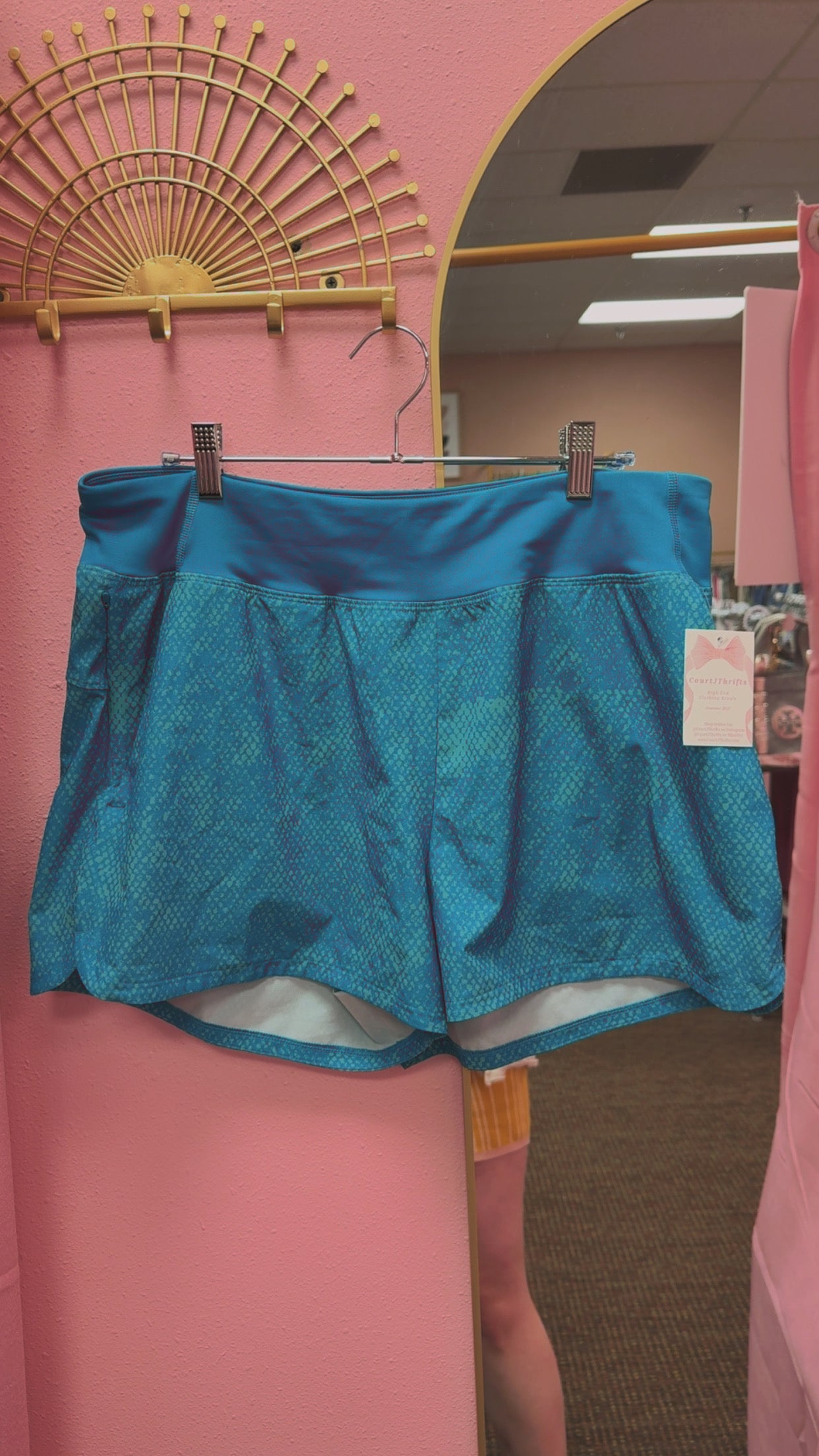 Under Armour Athletic Shorts Size XL