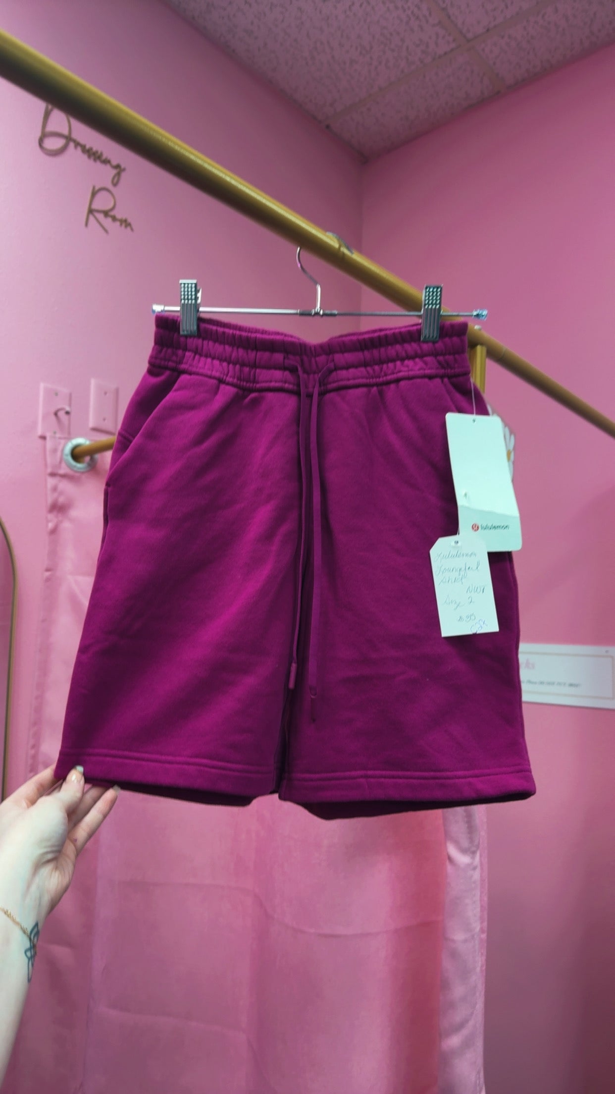 Lululemon NWT Loungeful Short Size 2