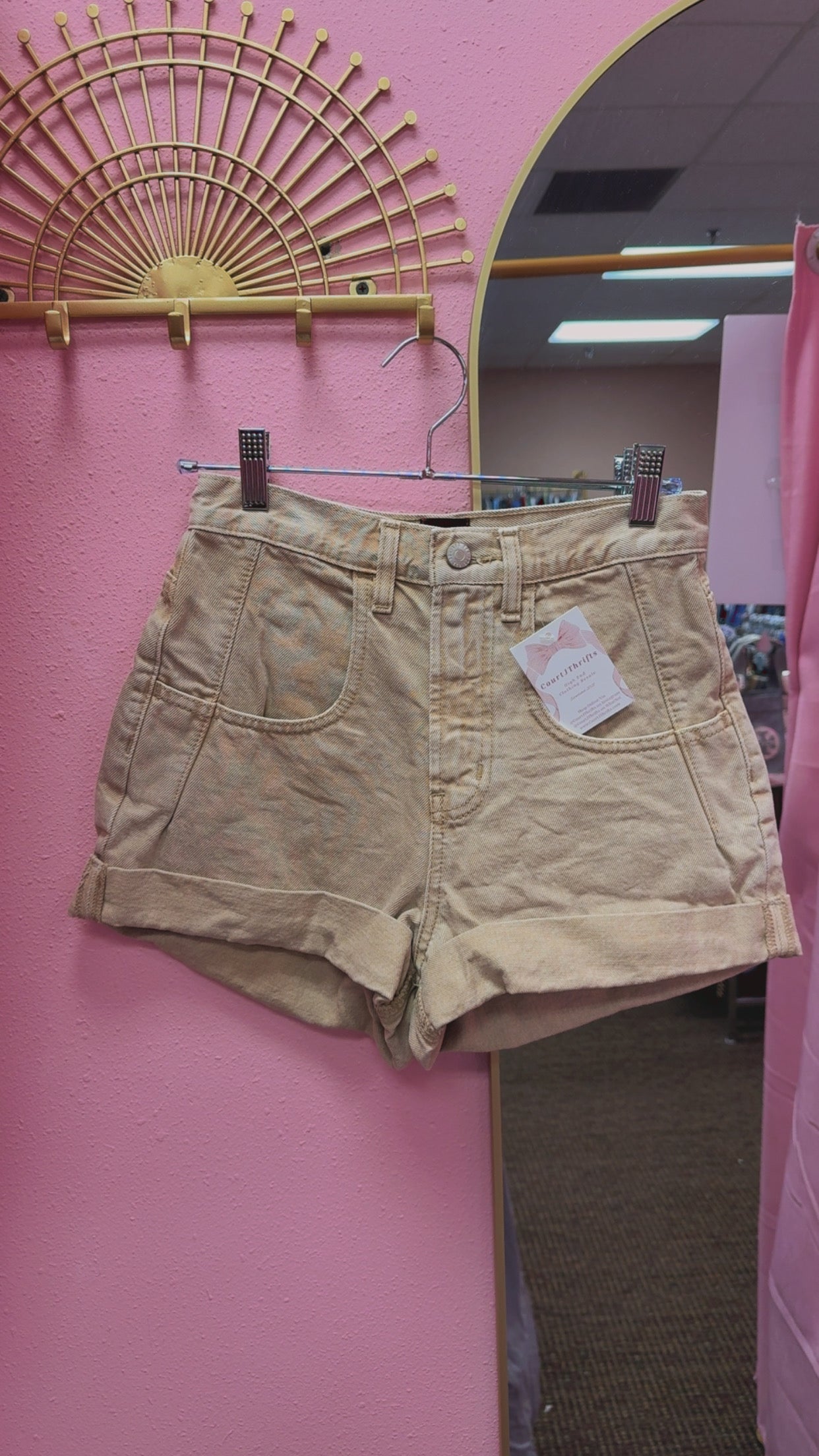 Urban Outfitters BDG Mom Shorts Size 25
