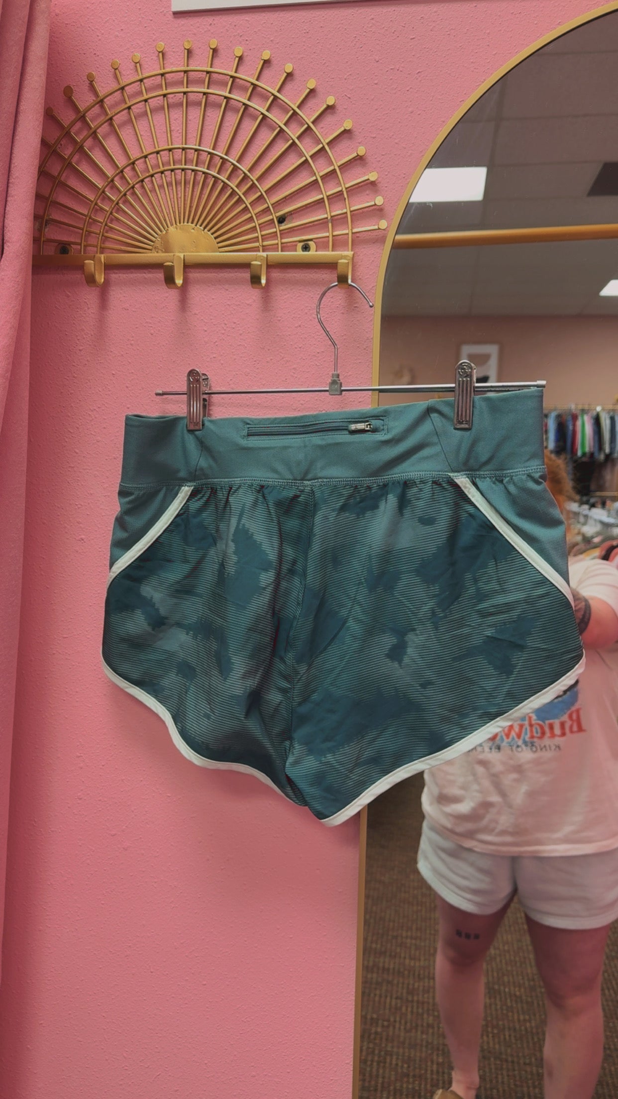 Under Armour Shorts Size Medium