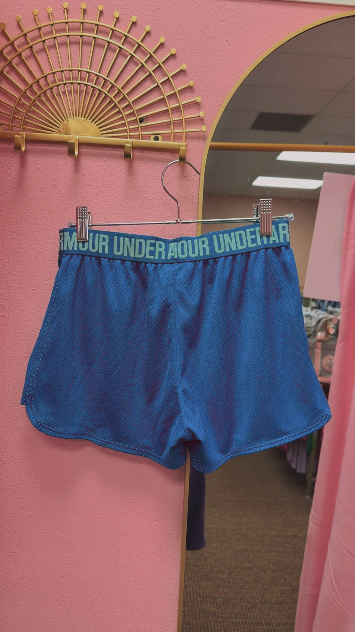 Under Armour Athletic Shorts Size Small