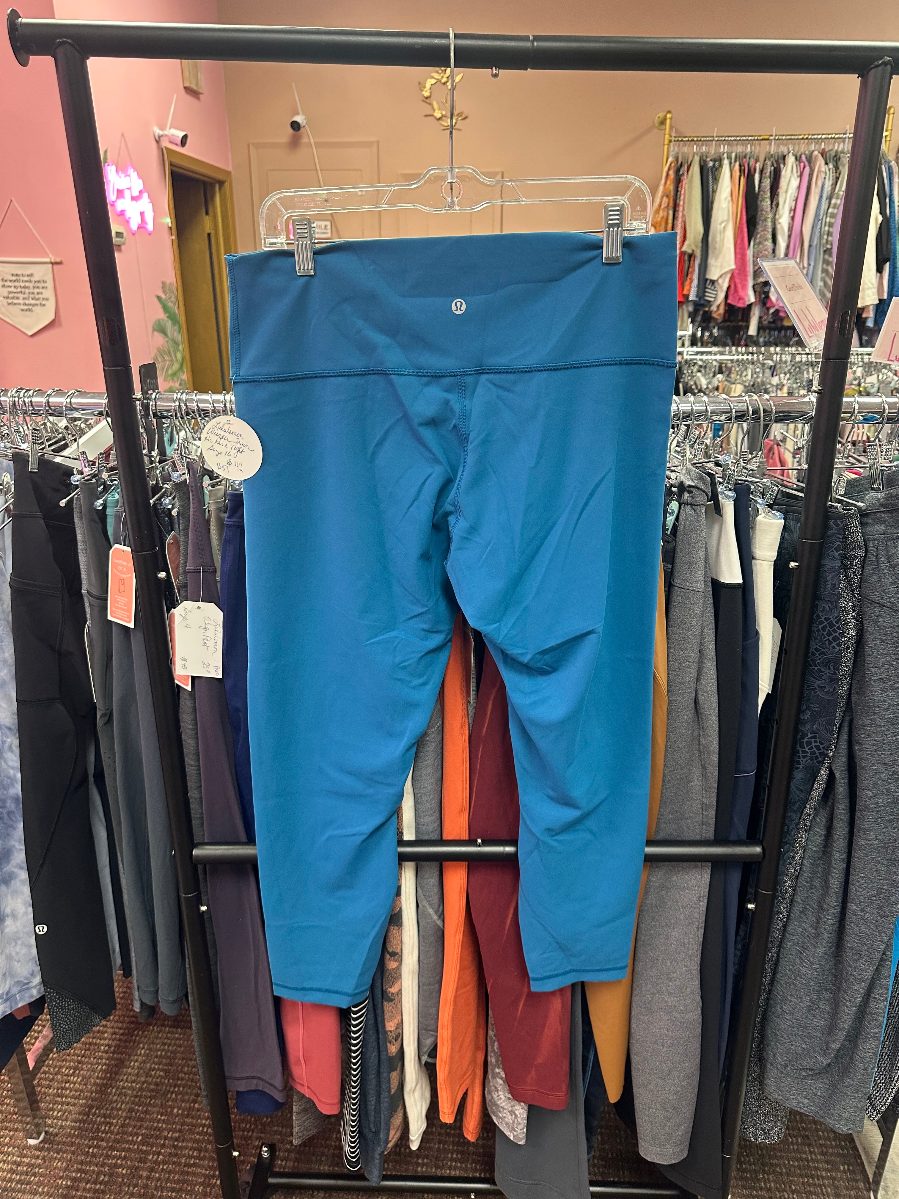 Lululemon Wunder Train Tight “25 Size 16