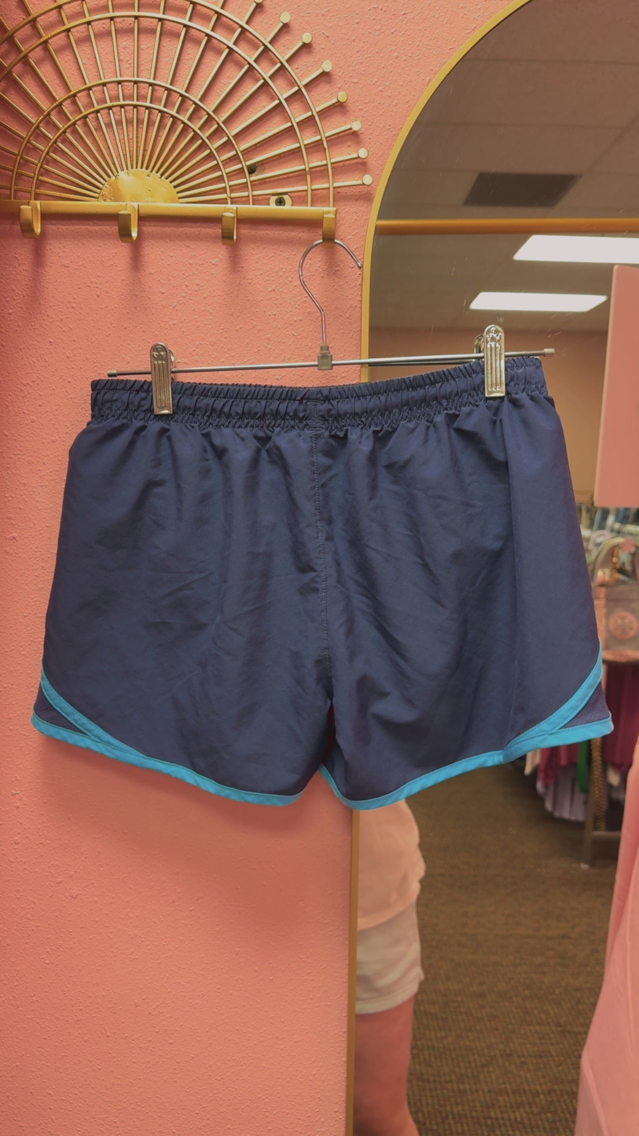 Under Armour Athletic Shorts Size Small