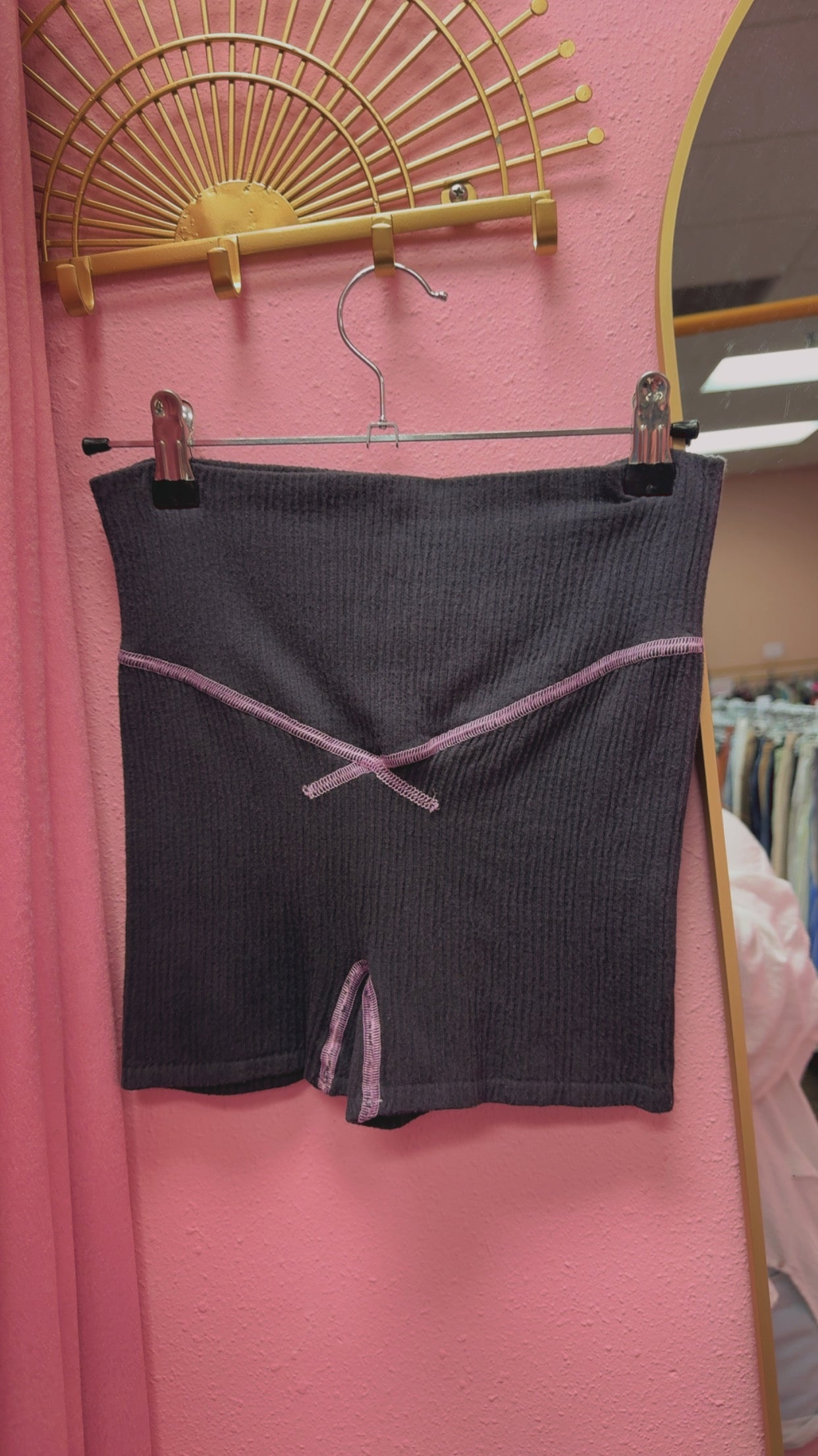 Urban Outfitters Shorts Size Small