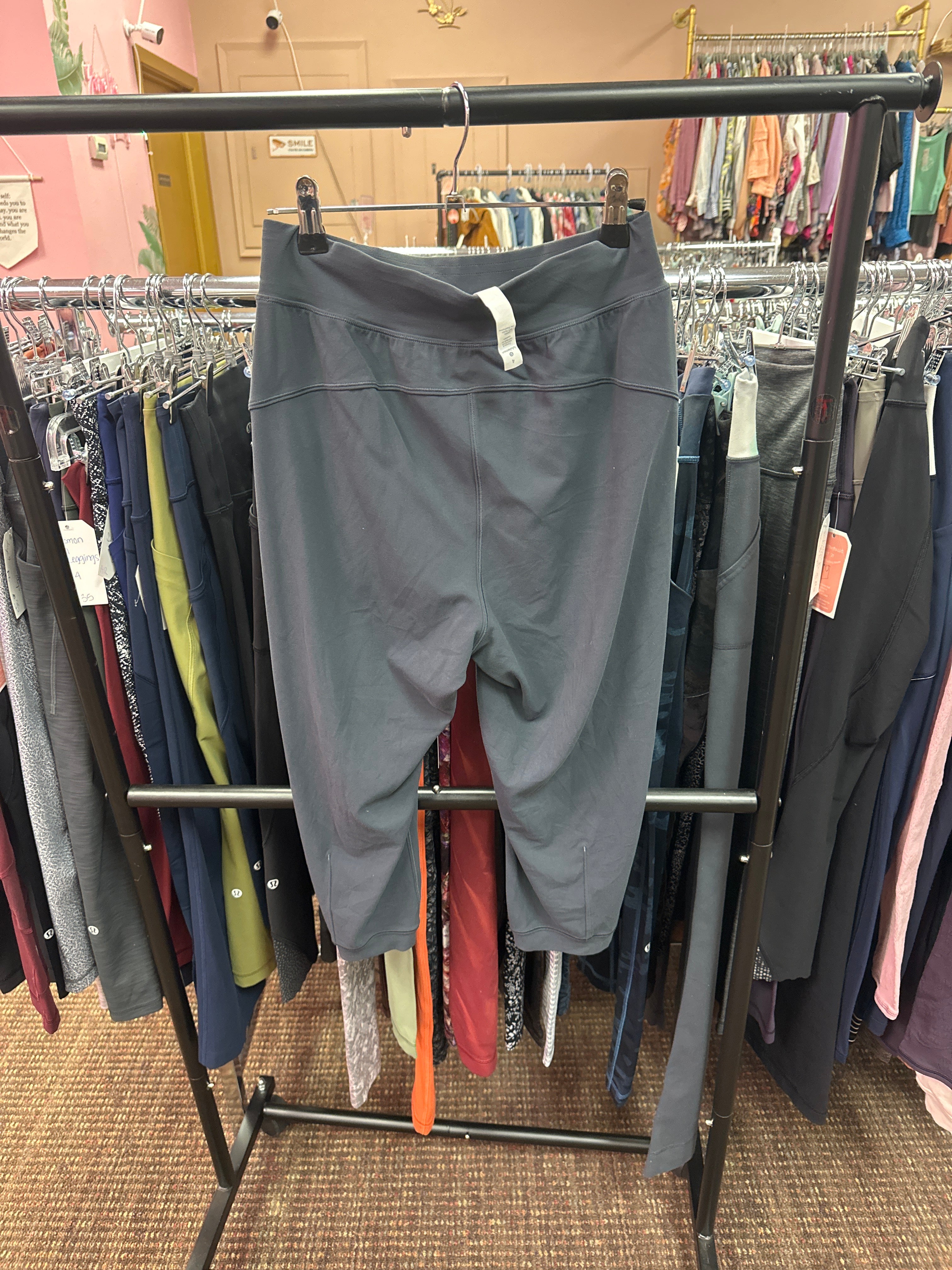 Lululemon Rejuvenate Crop Size 4