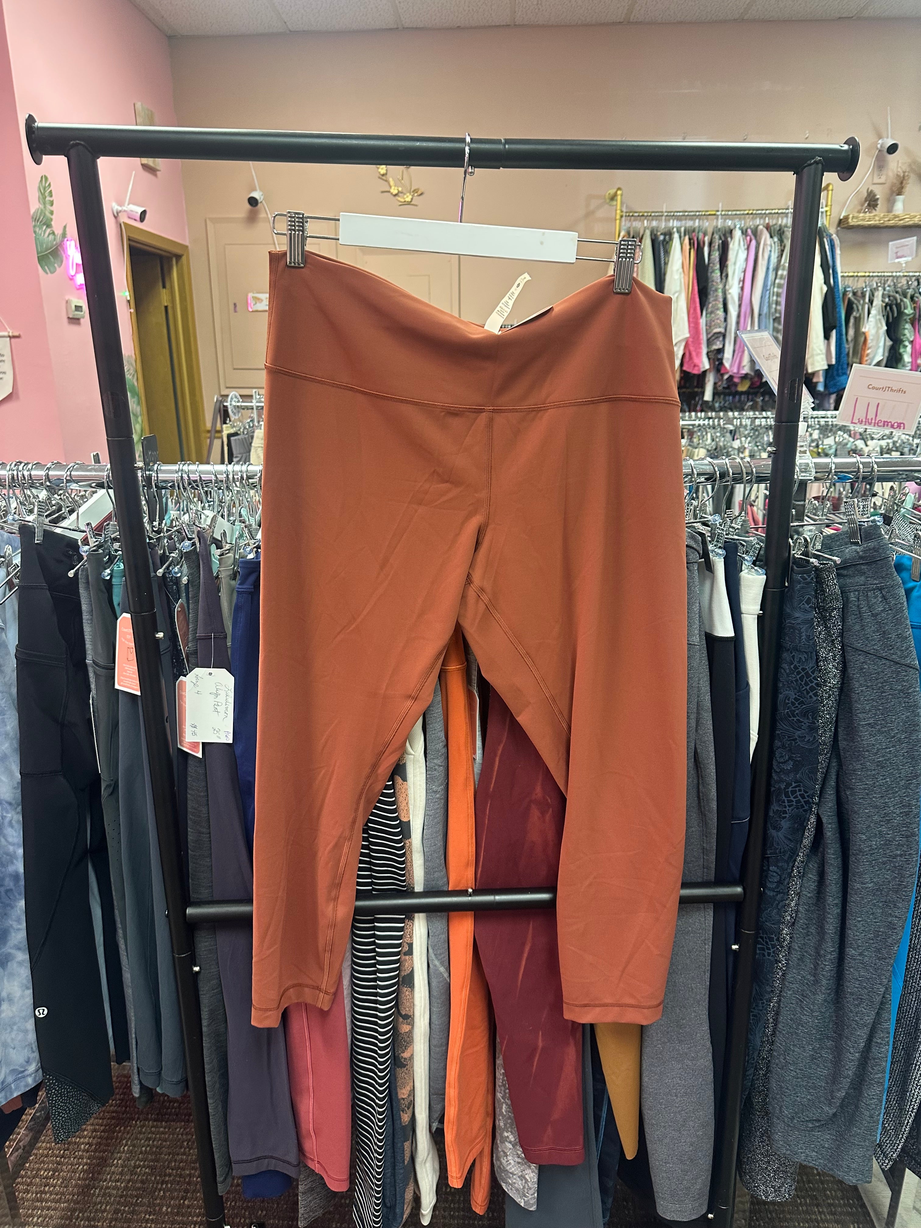 Lululemon Wunder Train Size 18 “25