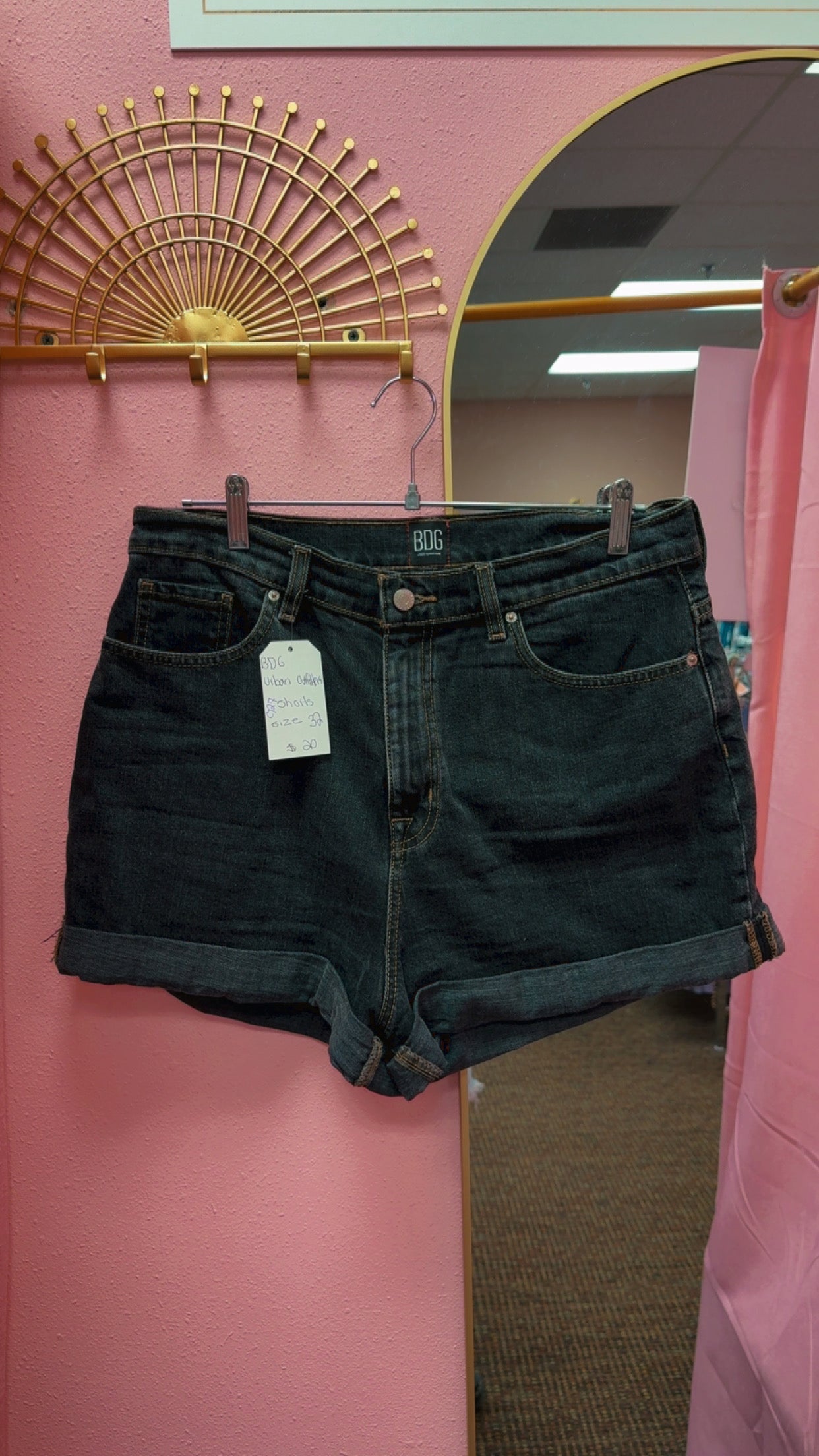 BDG Urban Outfitters Shorts Size 32