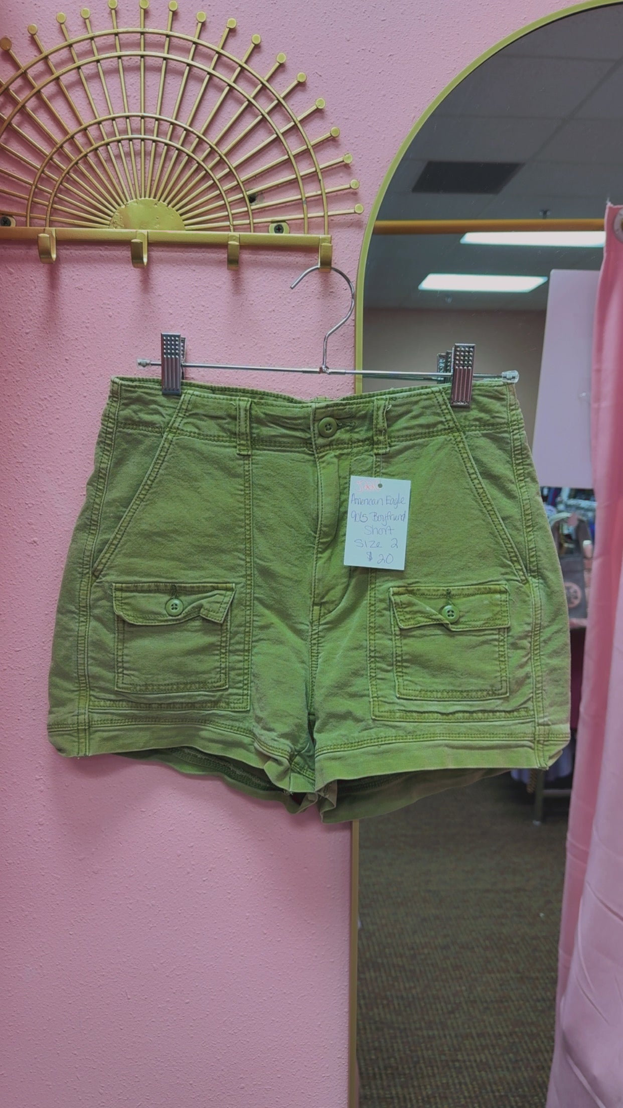 American Eagle 90’s Boyfriend Shorts Size 2