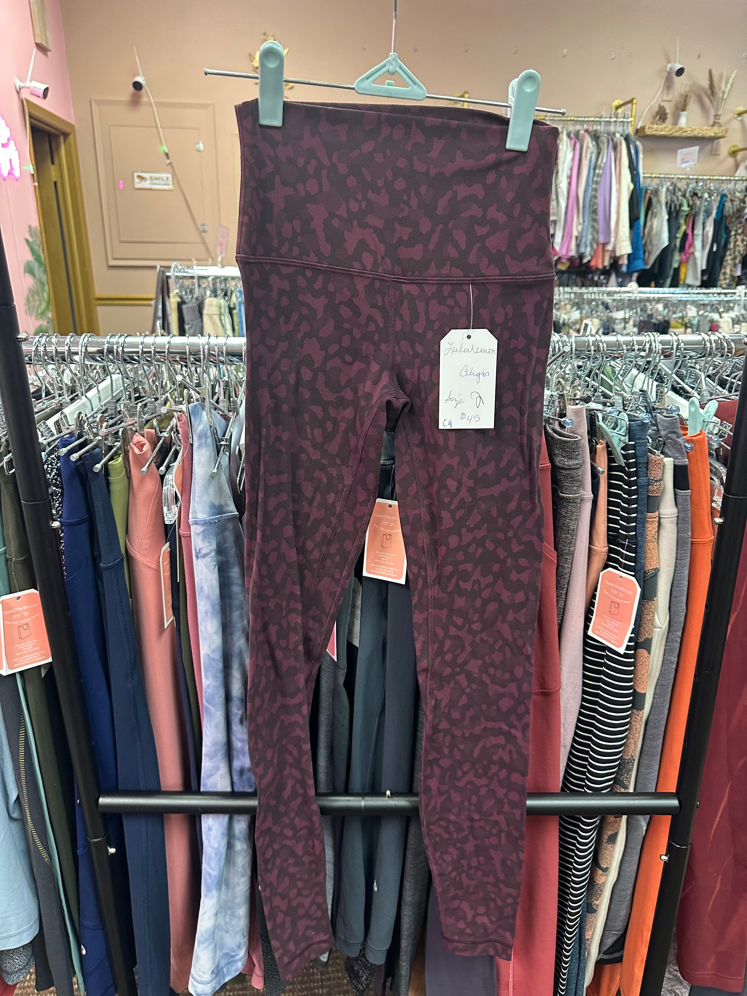 Lululemon Aligns Size 2 “28