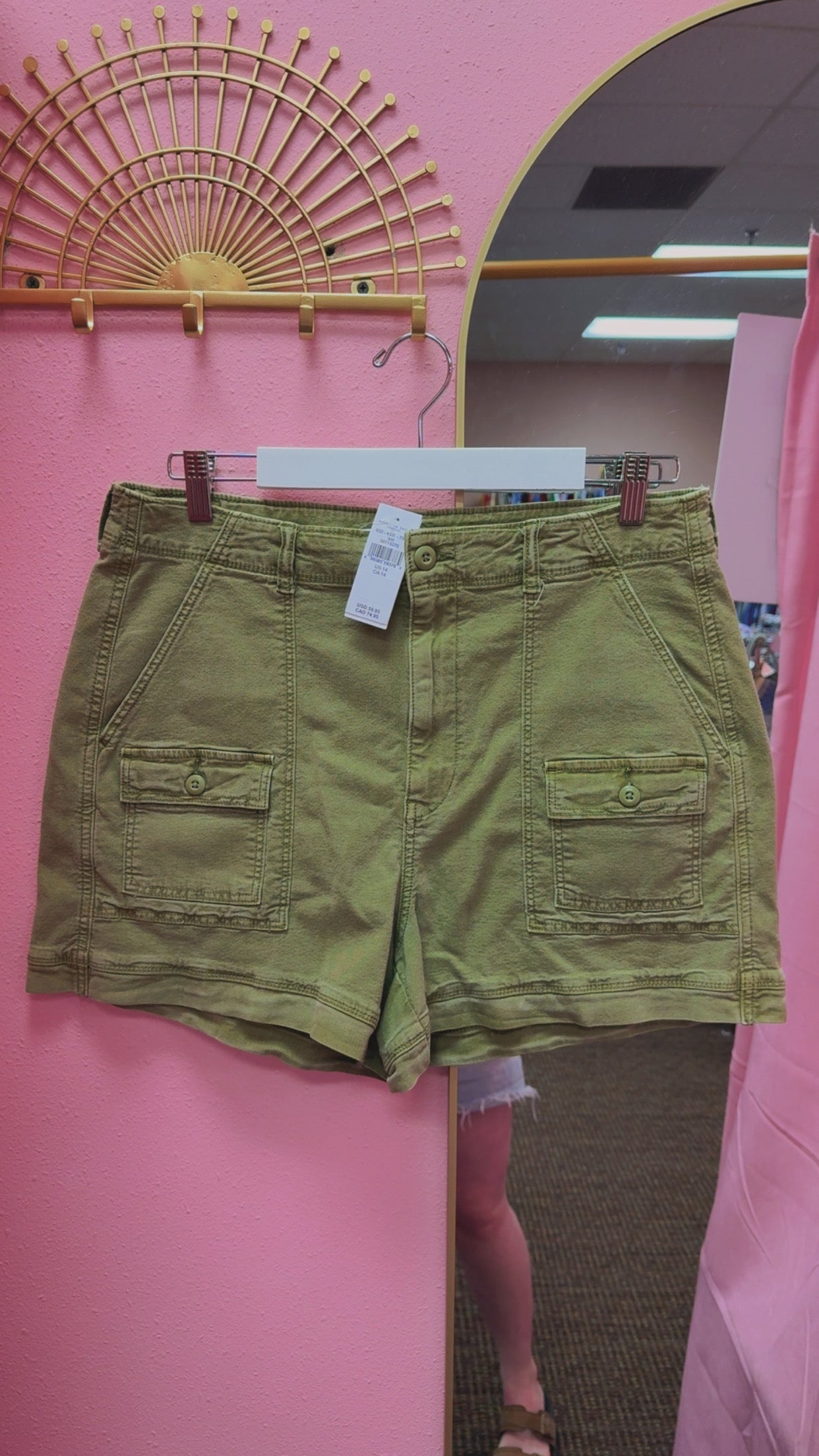 American Eagle NEW WITH TAGS 90’s Boyfriend Shorts Size 14