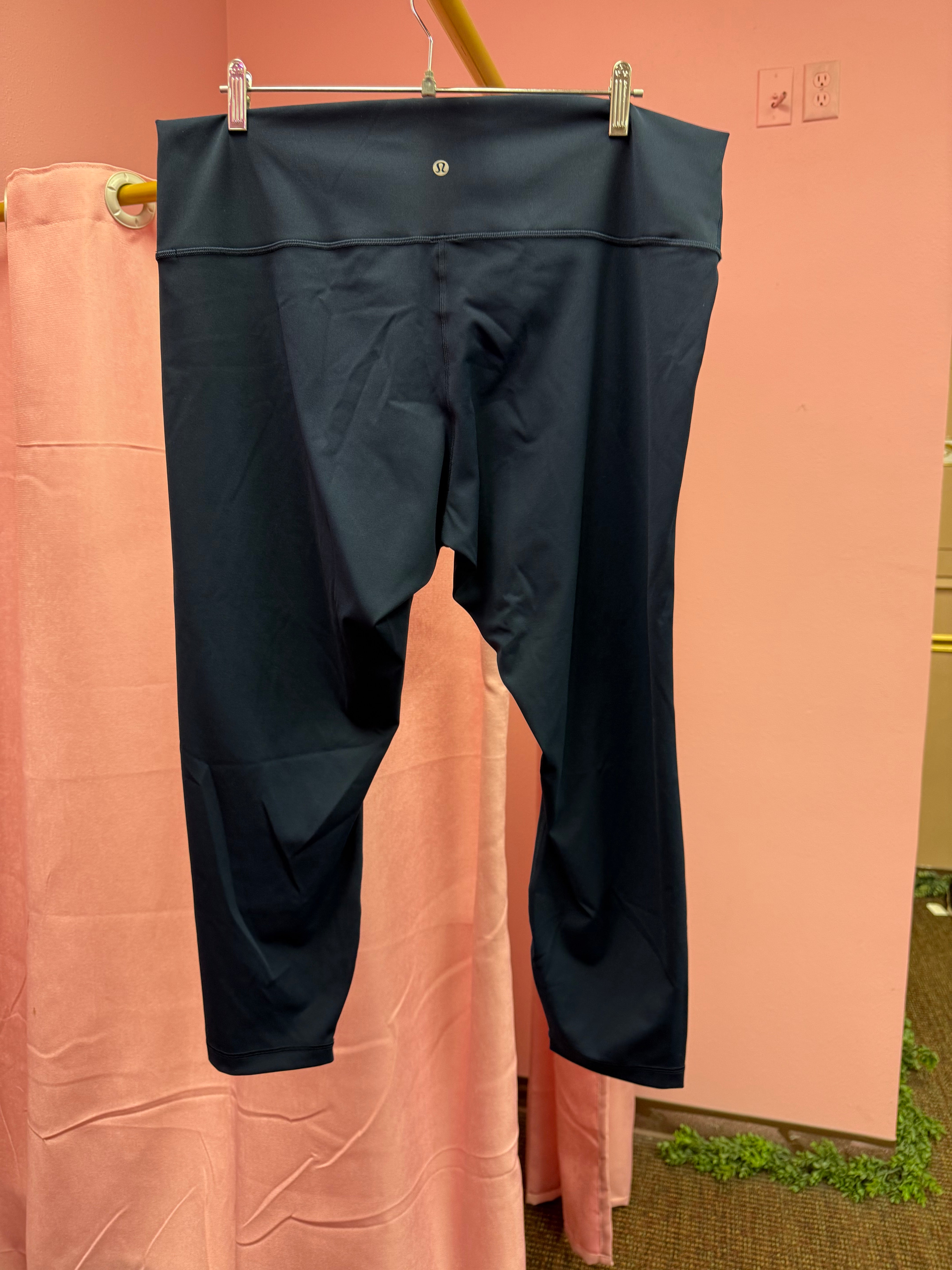 Lululemon Wunder Under High Rise True Navy Size 20