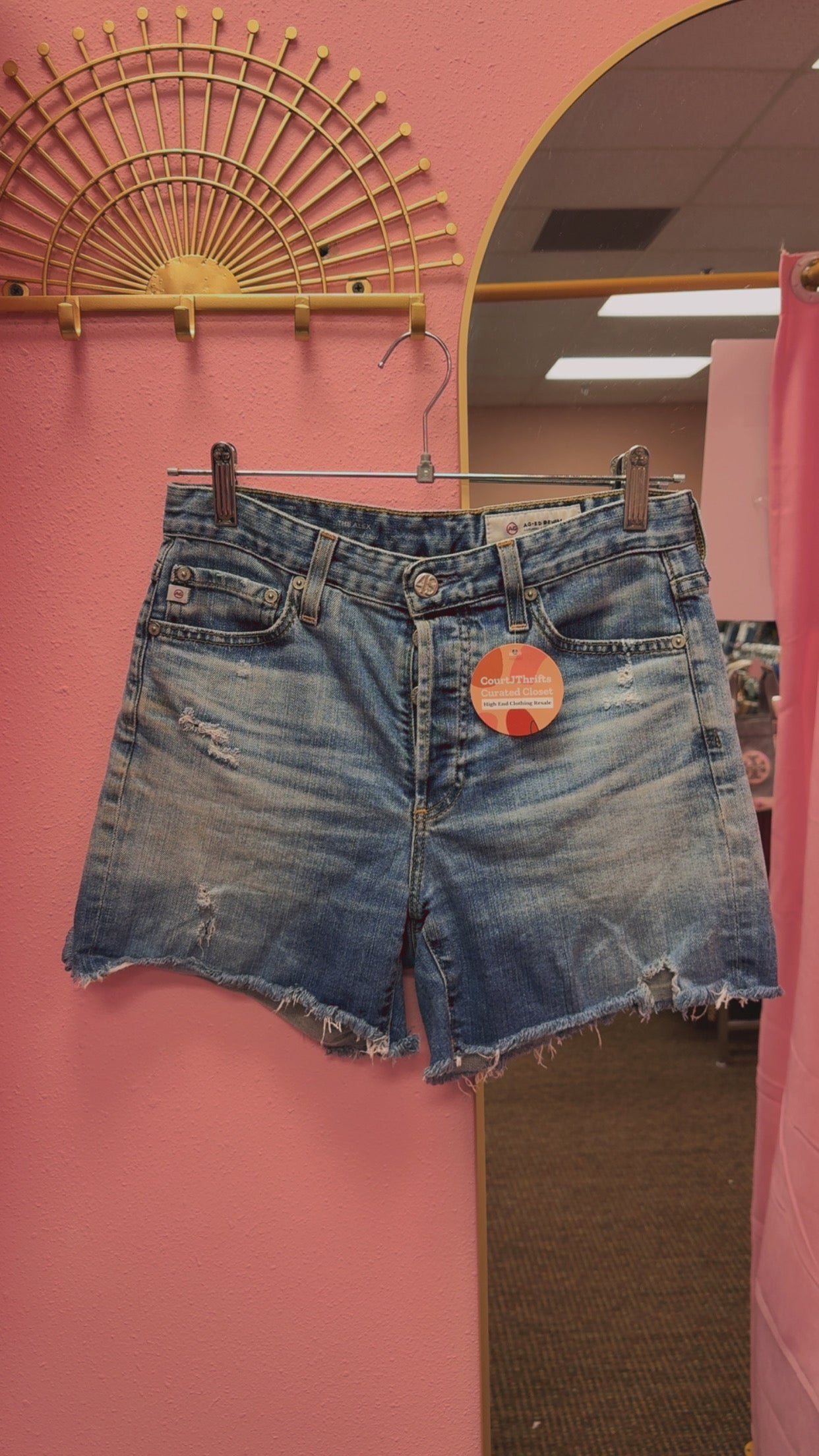 AG “The Alex” Shorts Size 25