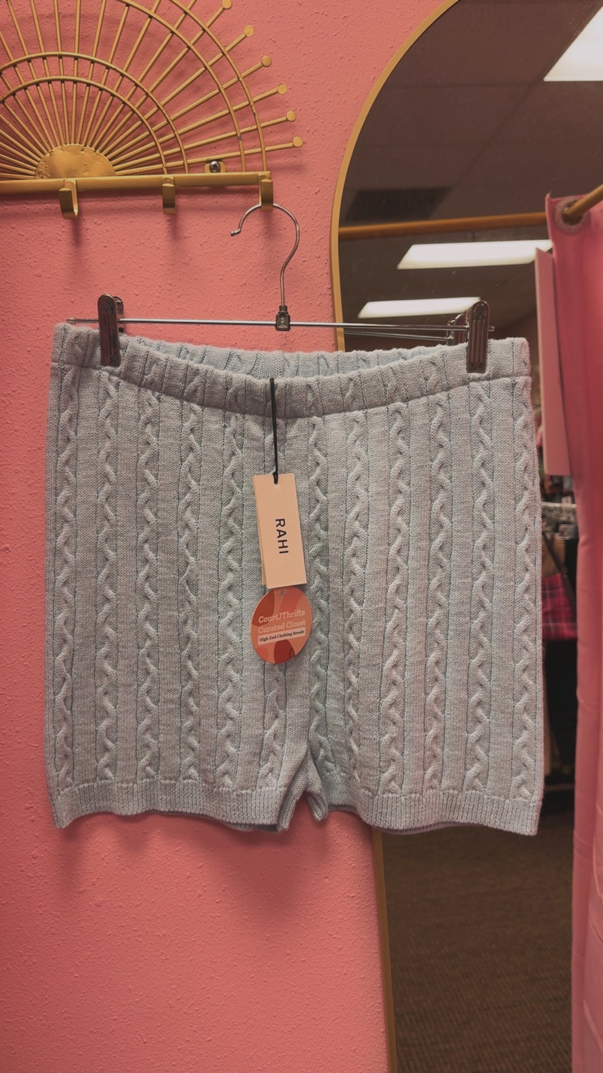 Rahi NWT Sweater Shorts Size Large