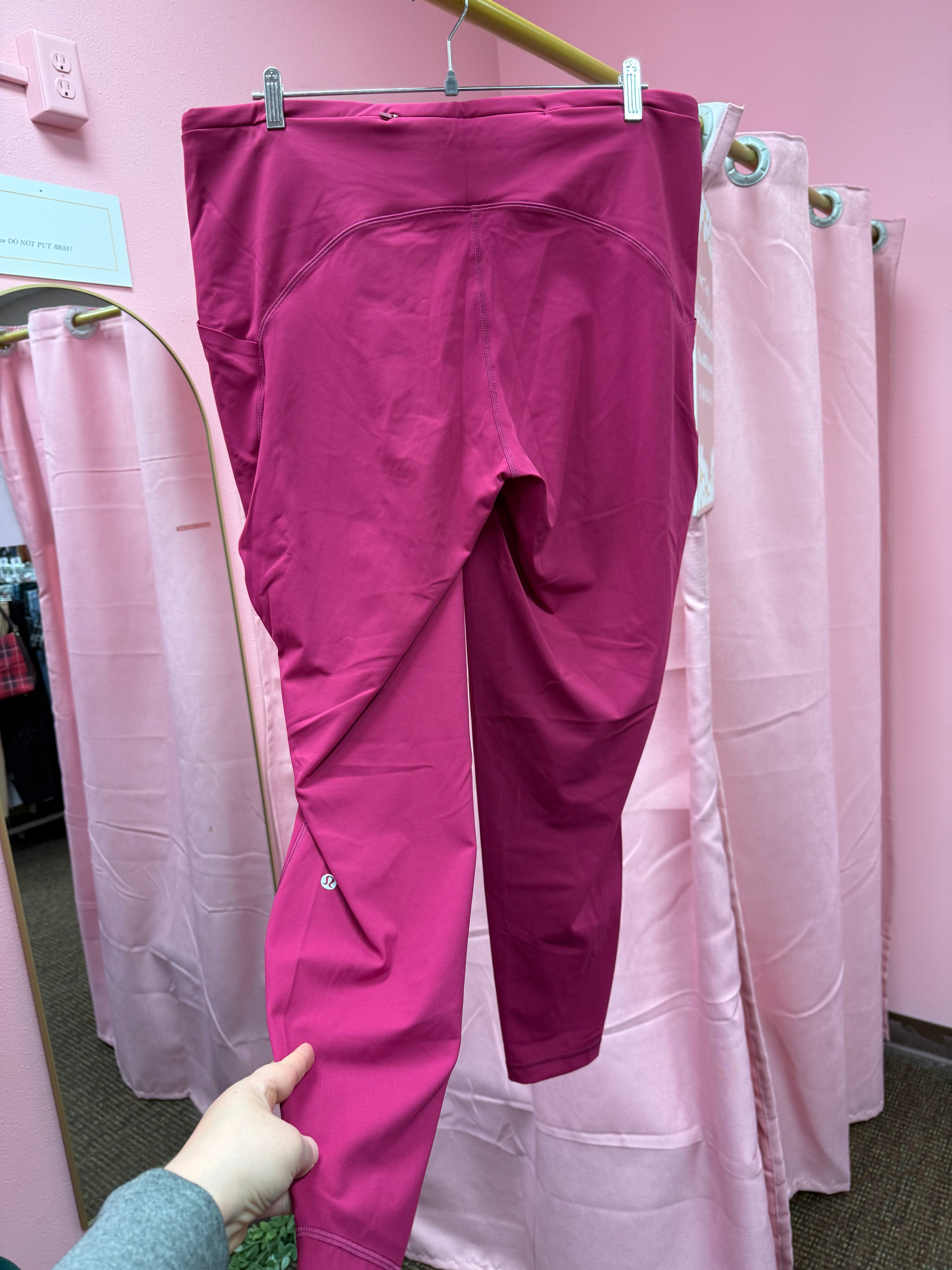 Lululemon Swift Speed Tight Size 18