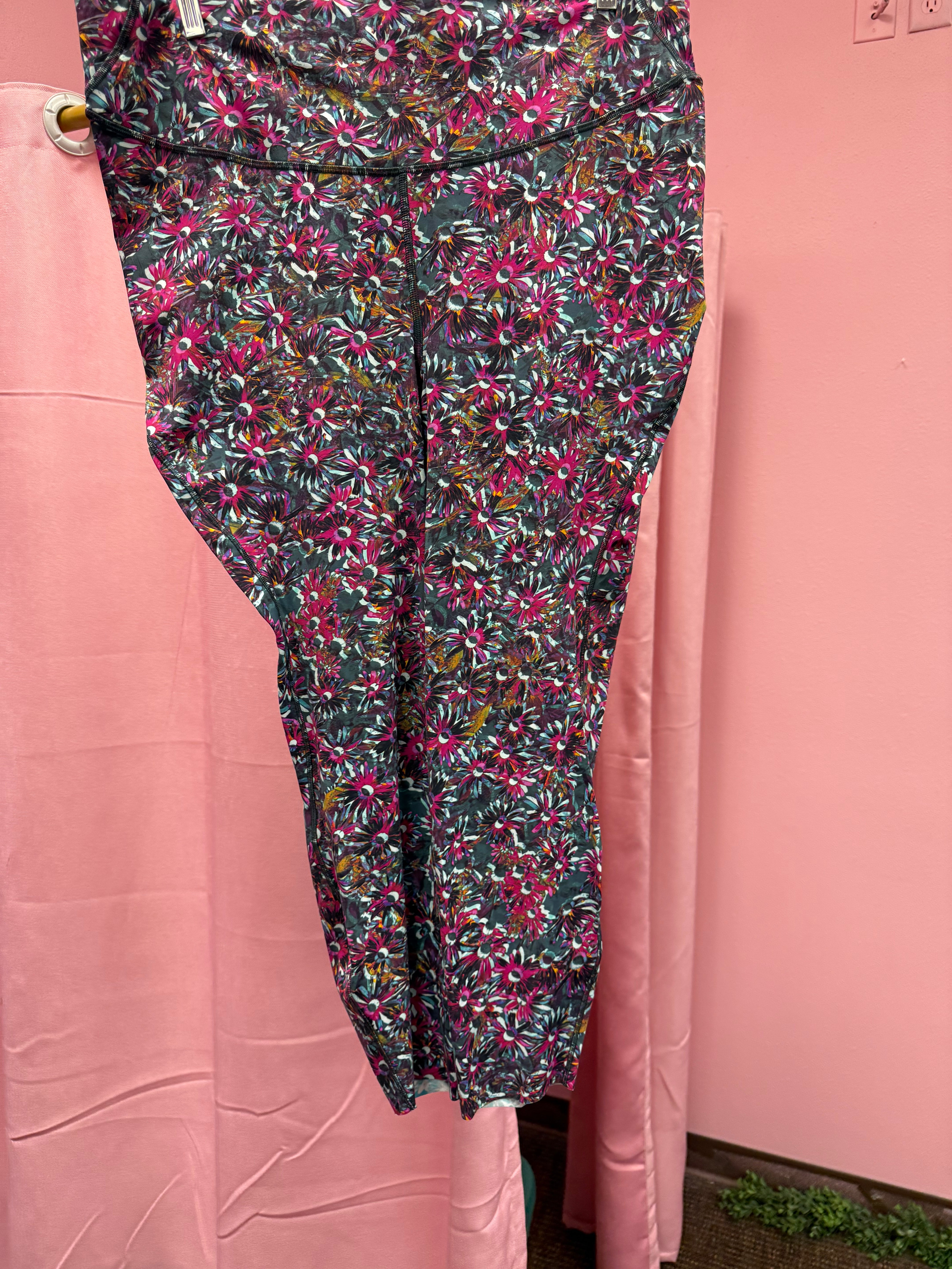 Lululemon Base Pace High Rise Leggings Floral Electric Size 18