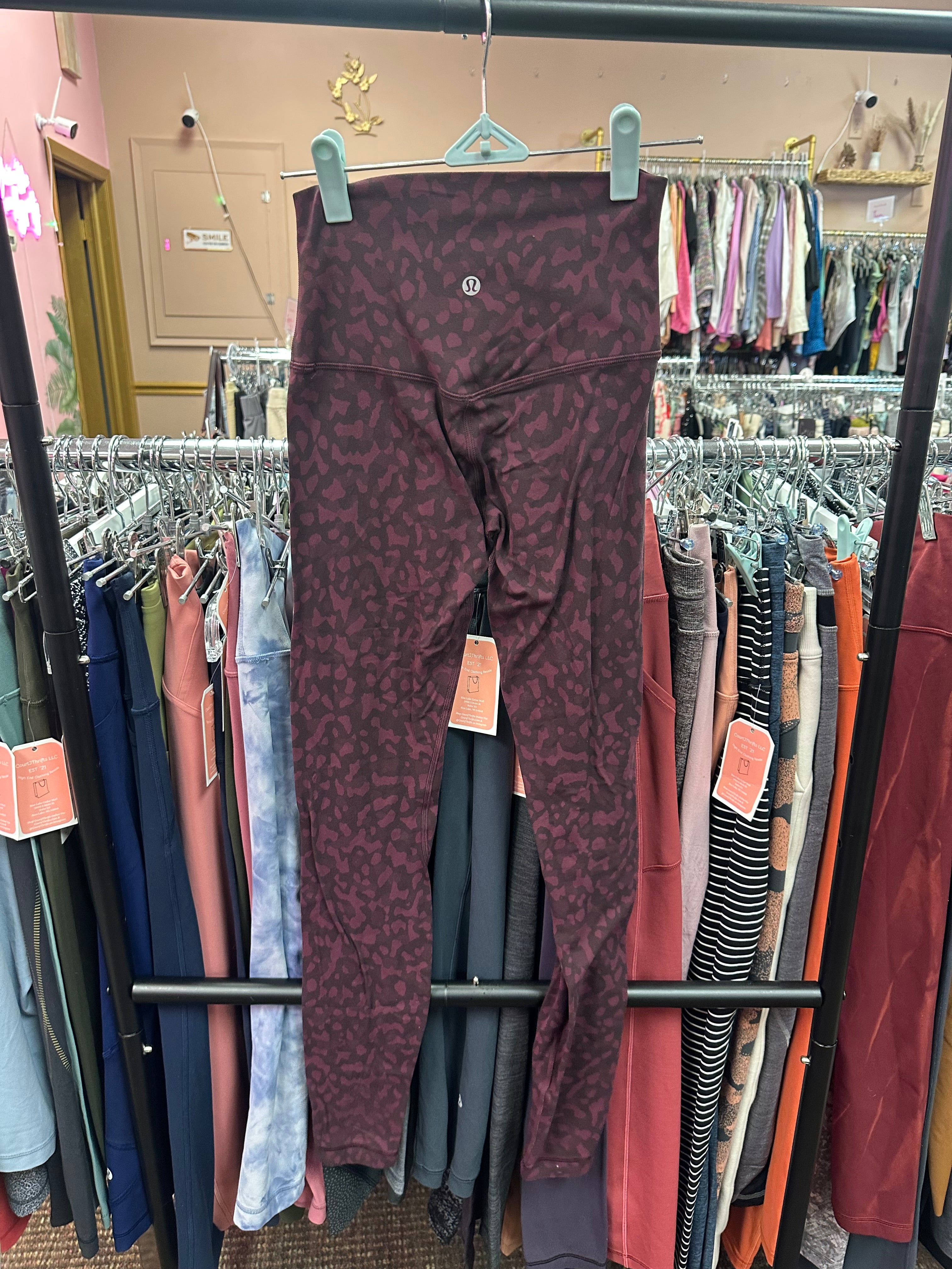 Lululemon Aligns Size 2 “28