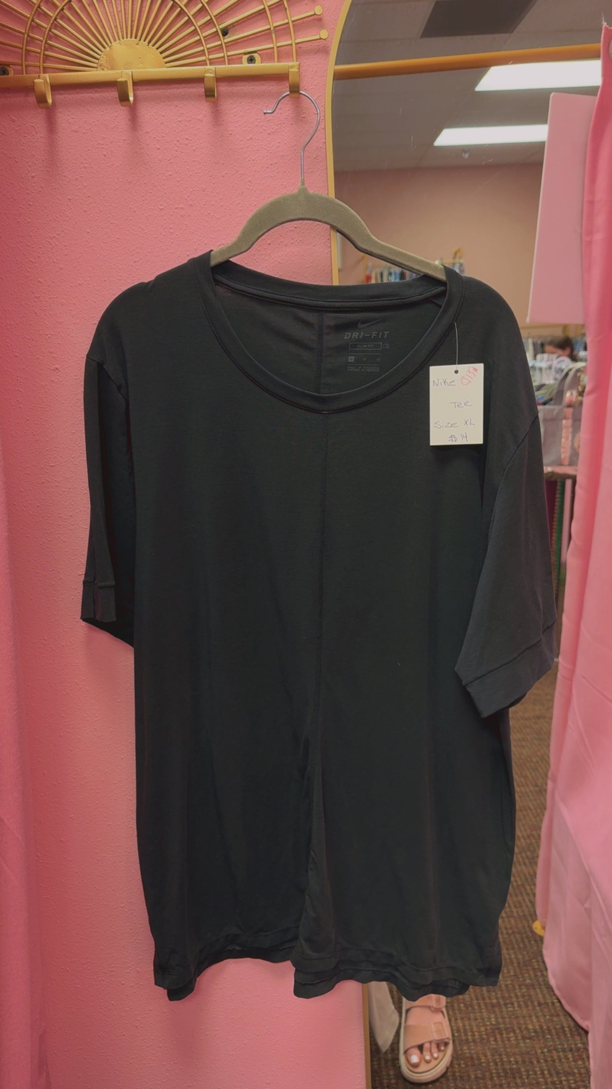 Nike Yoga Tee Size XL