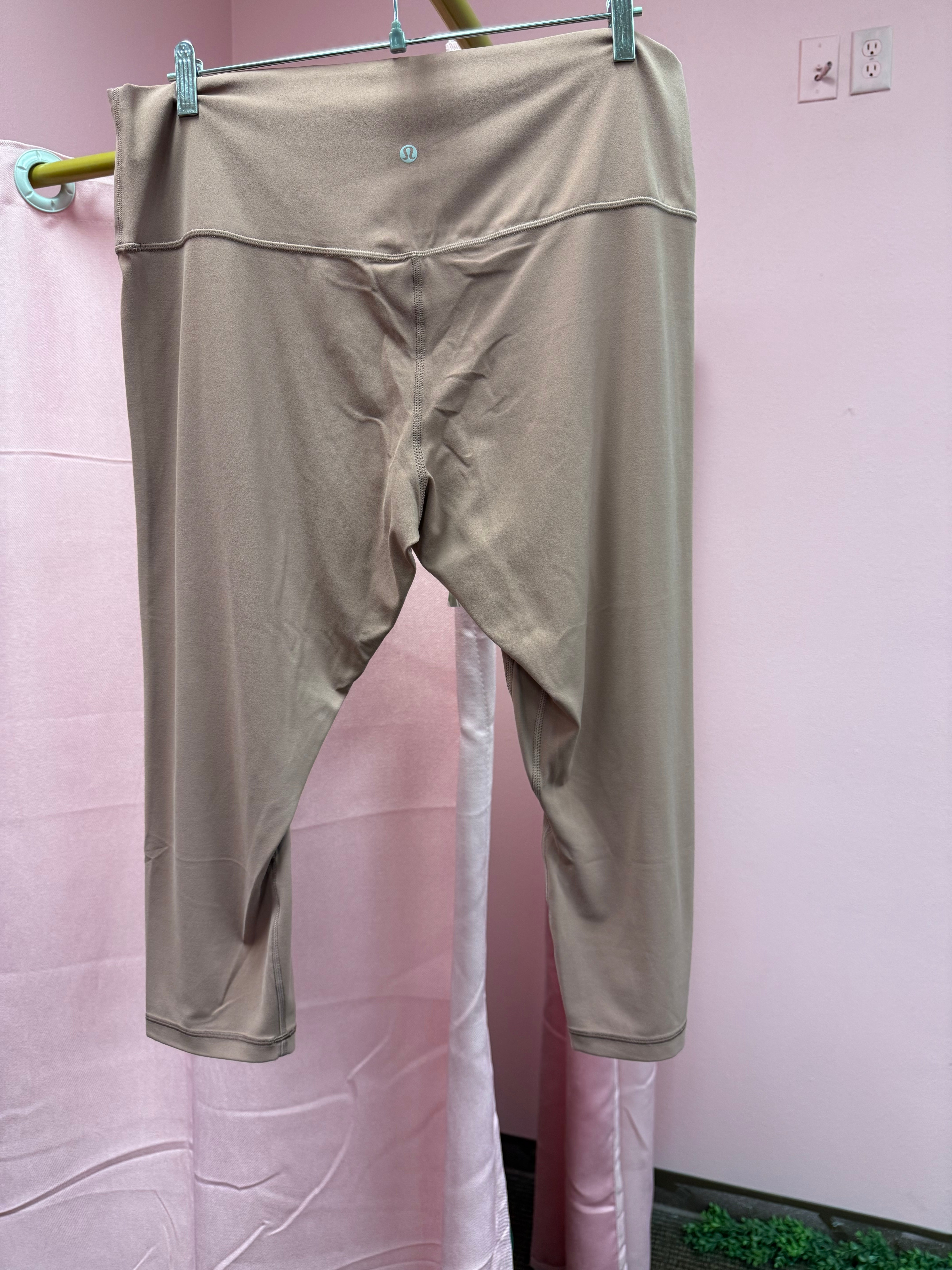 Lululemon Align High Rise Crop Spiced Chai Size 18