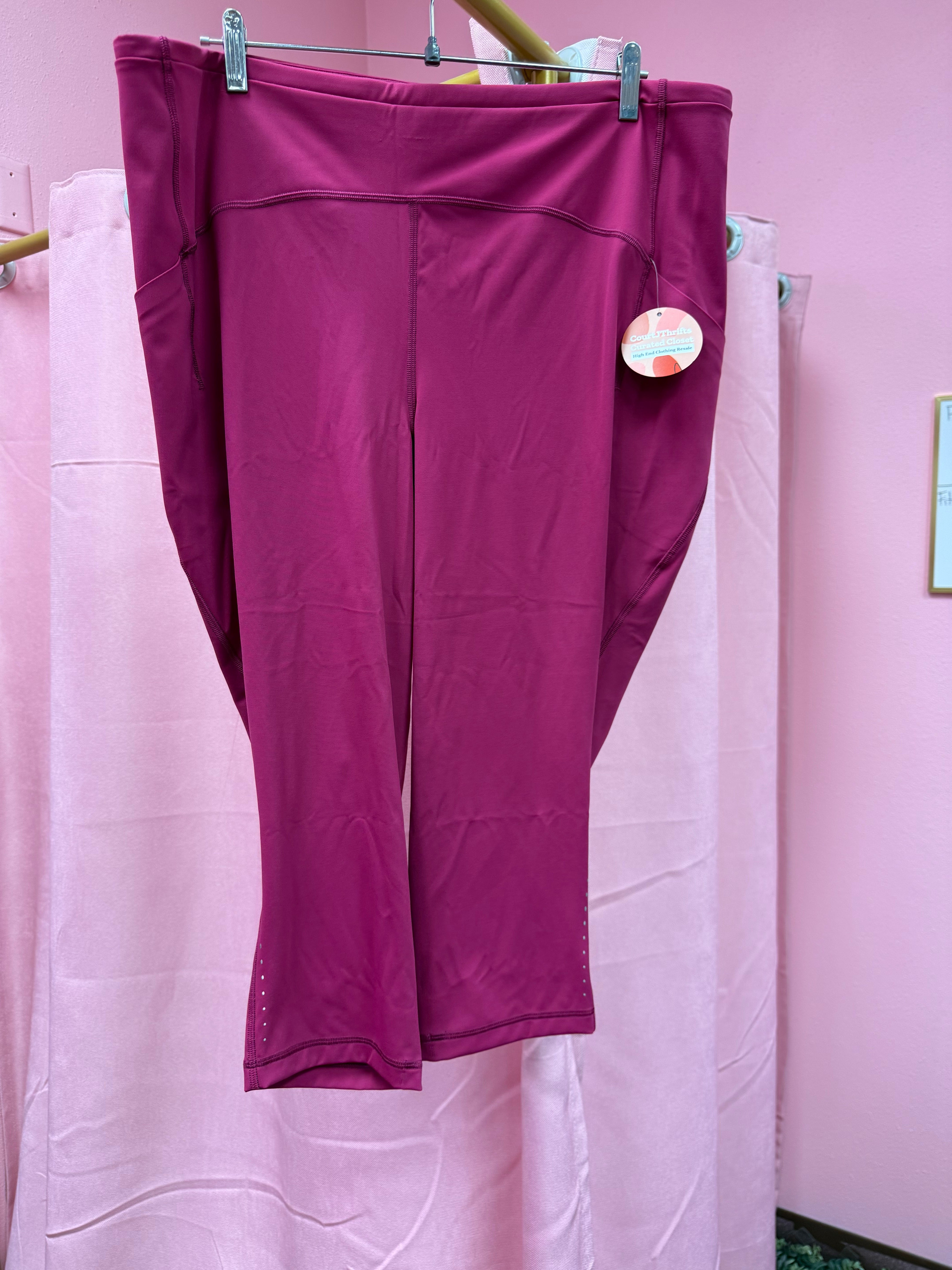 Lululemon Swift Speed High Rise Crop Size 20