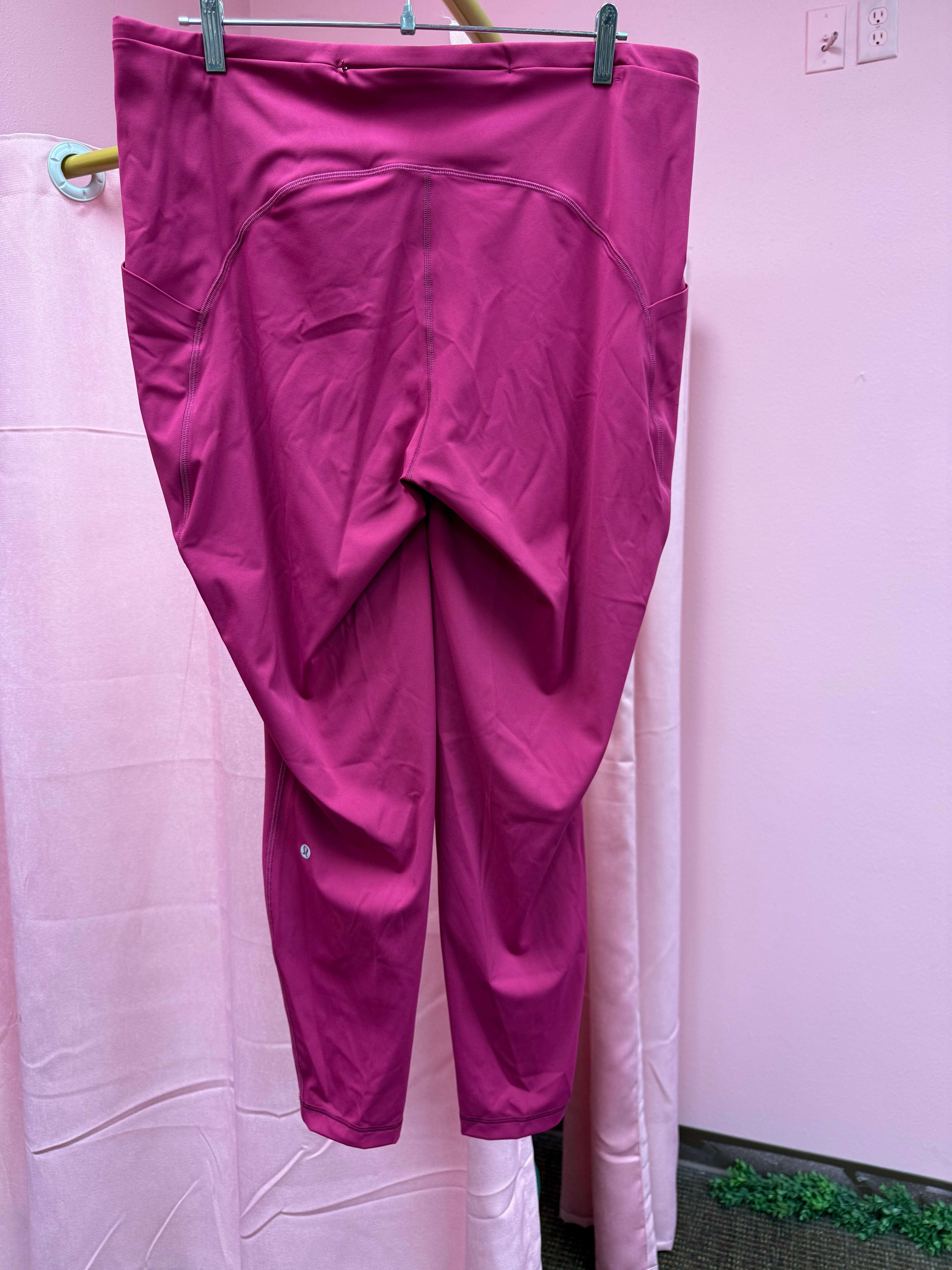 Lululemon Swift Speed High Rise Leggings Wild Berry Size 18