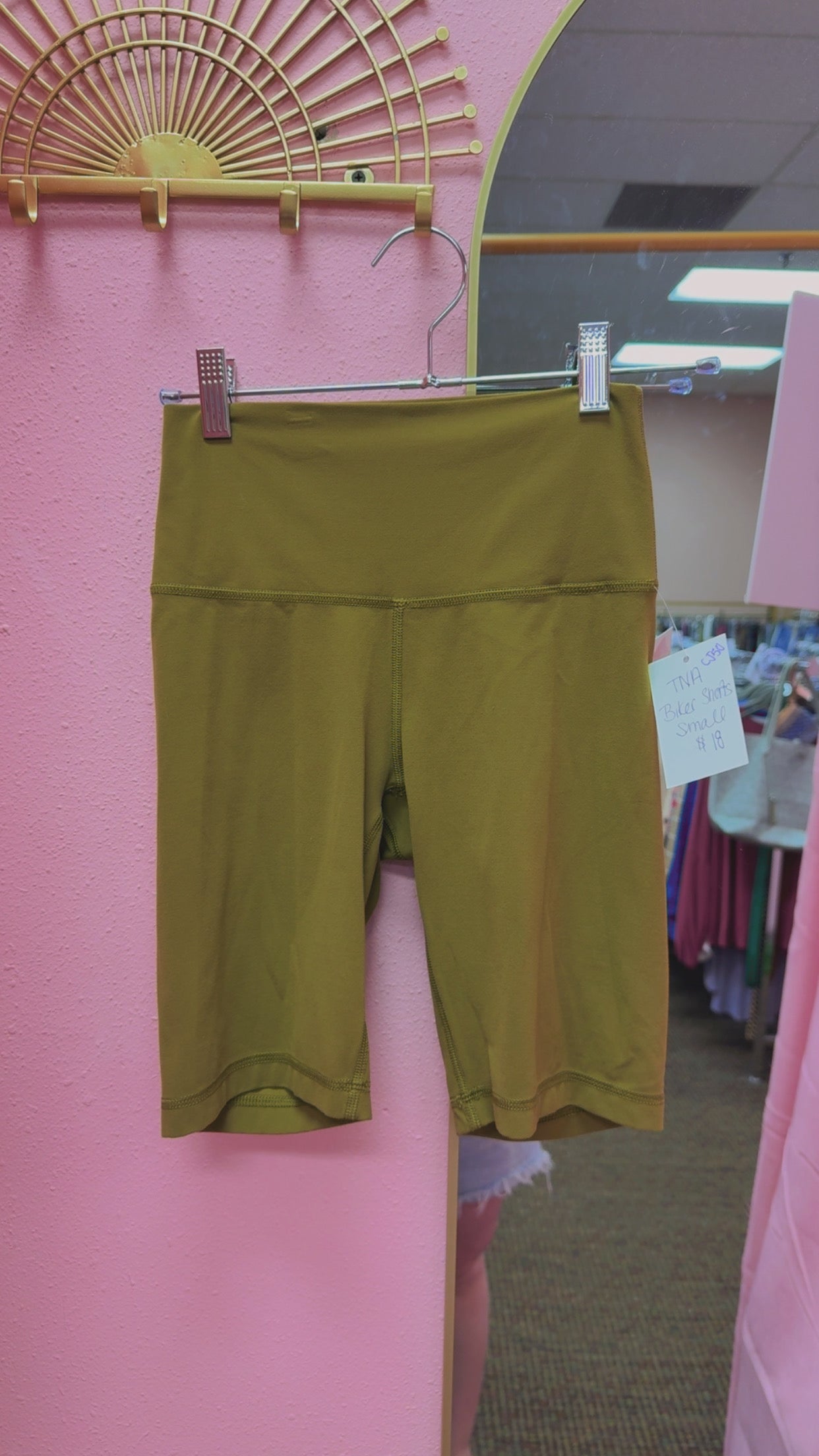 Aritzia Tna Biker Shorts Size Small