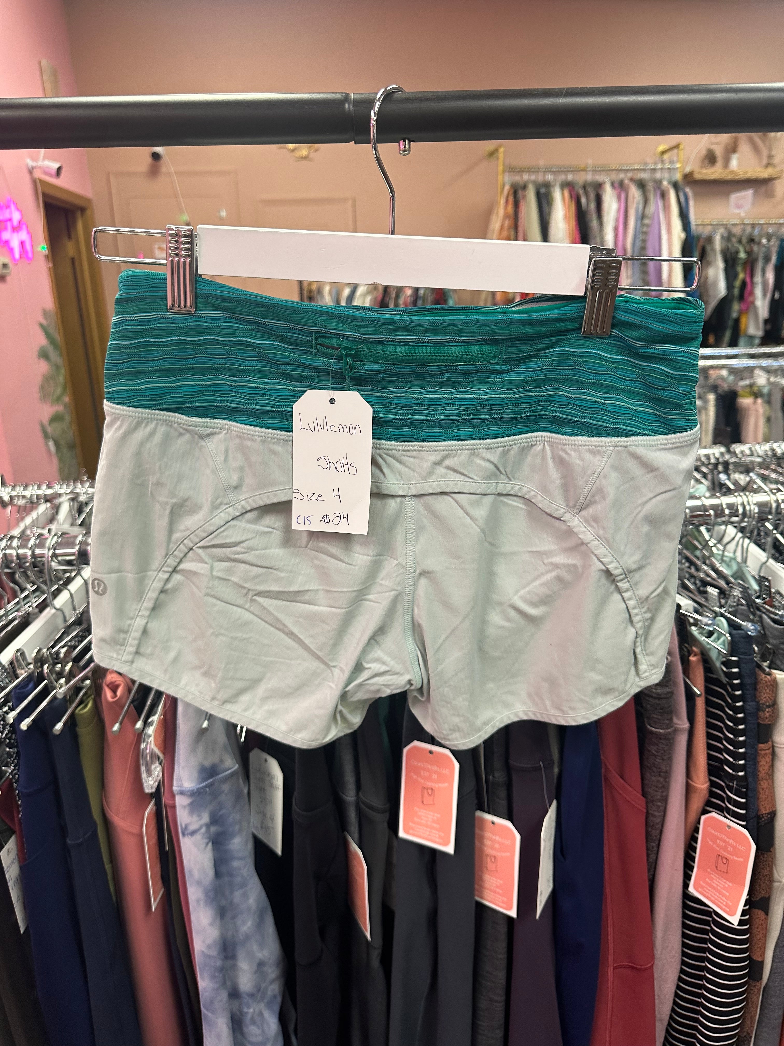 Lululemon Run Shorts Size 4