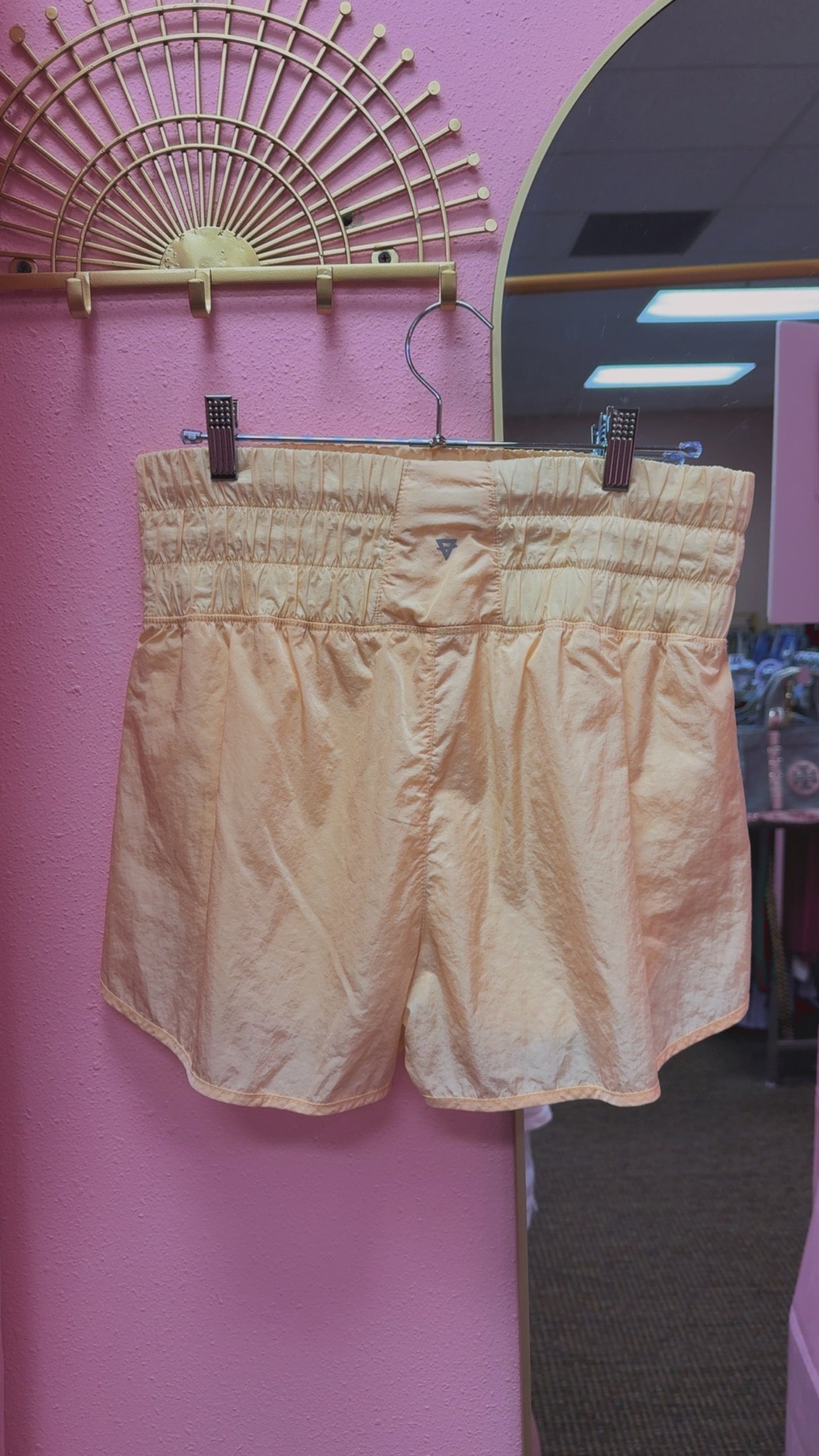LIV Athletic Shorts Size Large