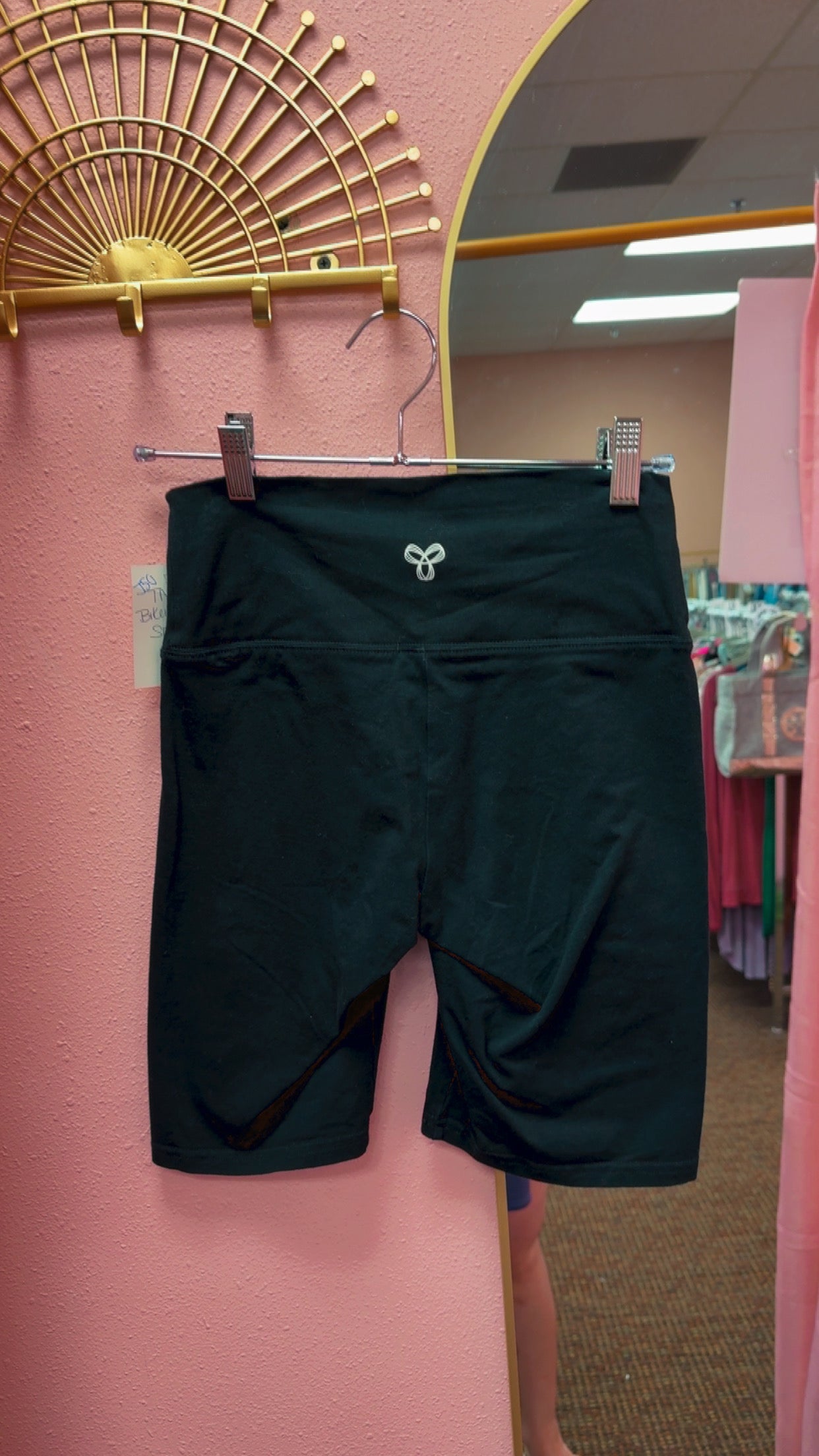 Aritzia Tna Biker Shorts Size Small