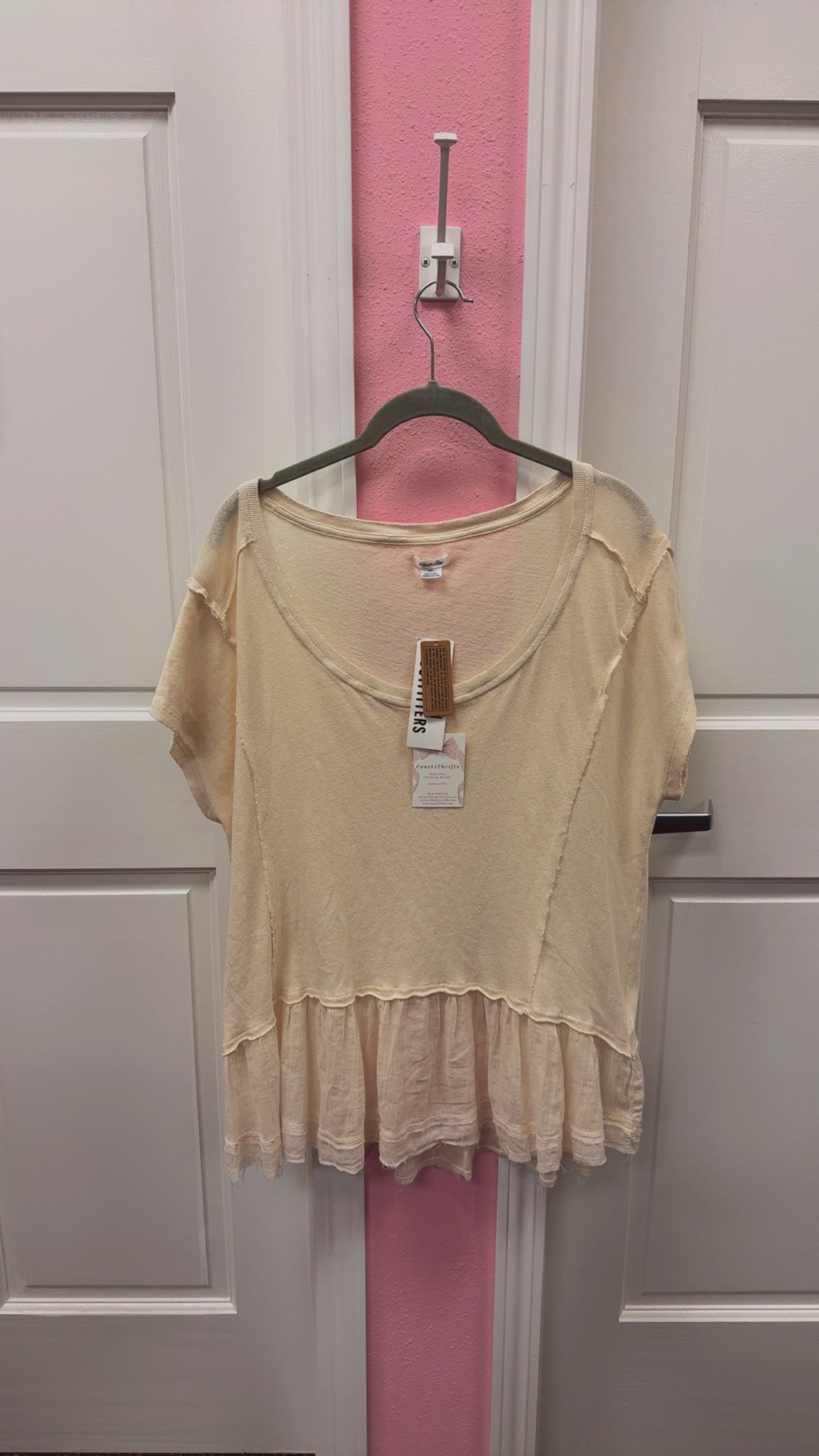 Urban Outfitters NWT Flowy Boho Top Size Small
